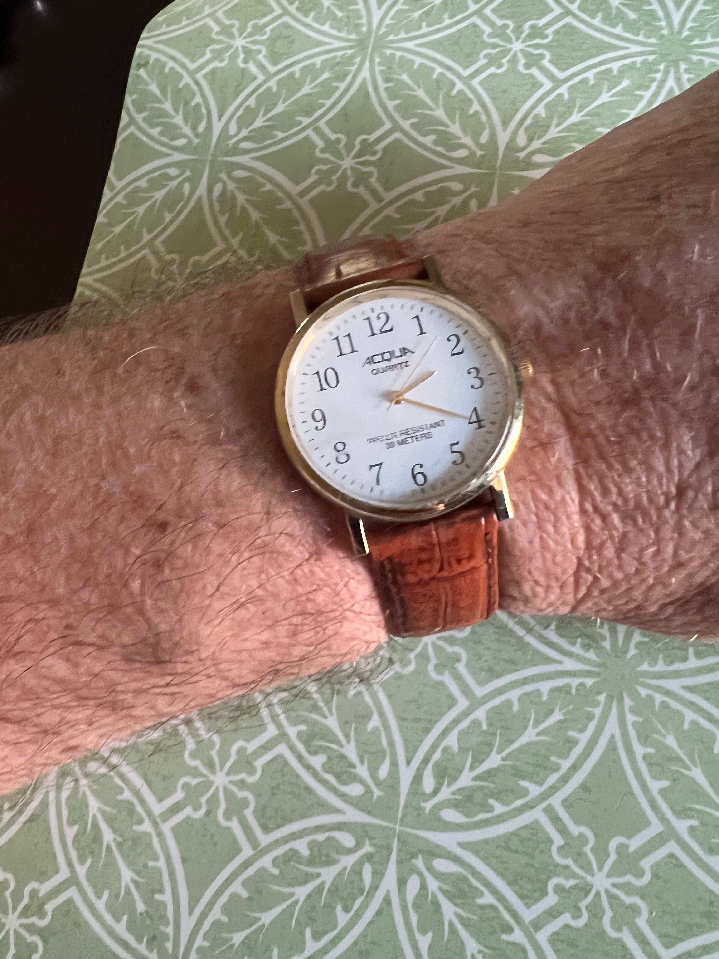 Men’s vintage Acqua dress watch