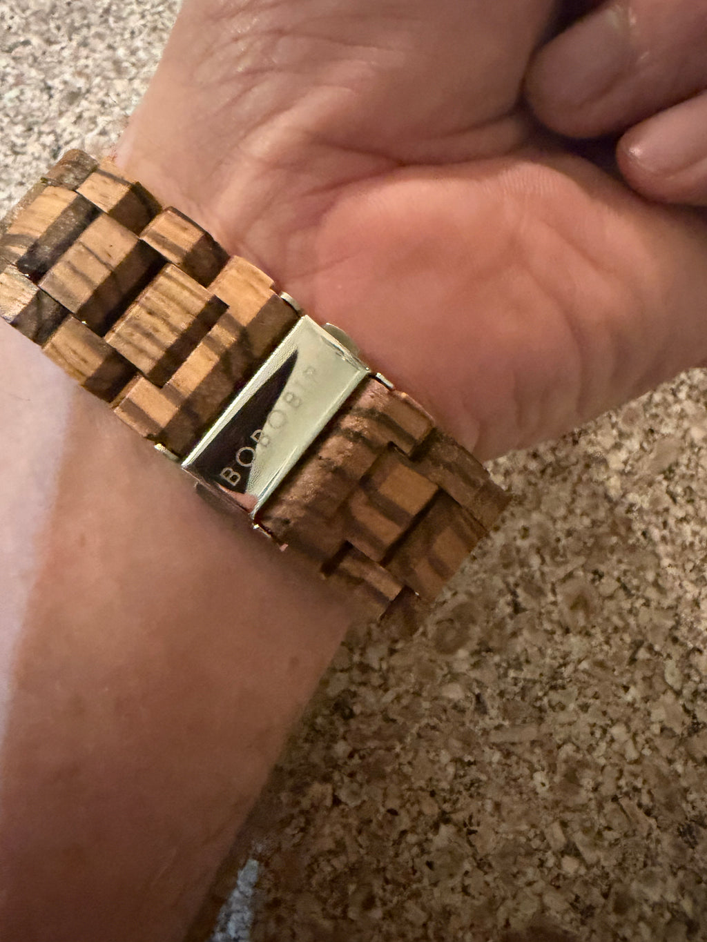 BOBO BIRD O26-1 Men’s Zebrawood Watch Black Dial Day Date Quartz Wood Bracelet