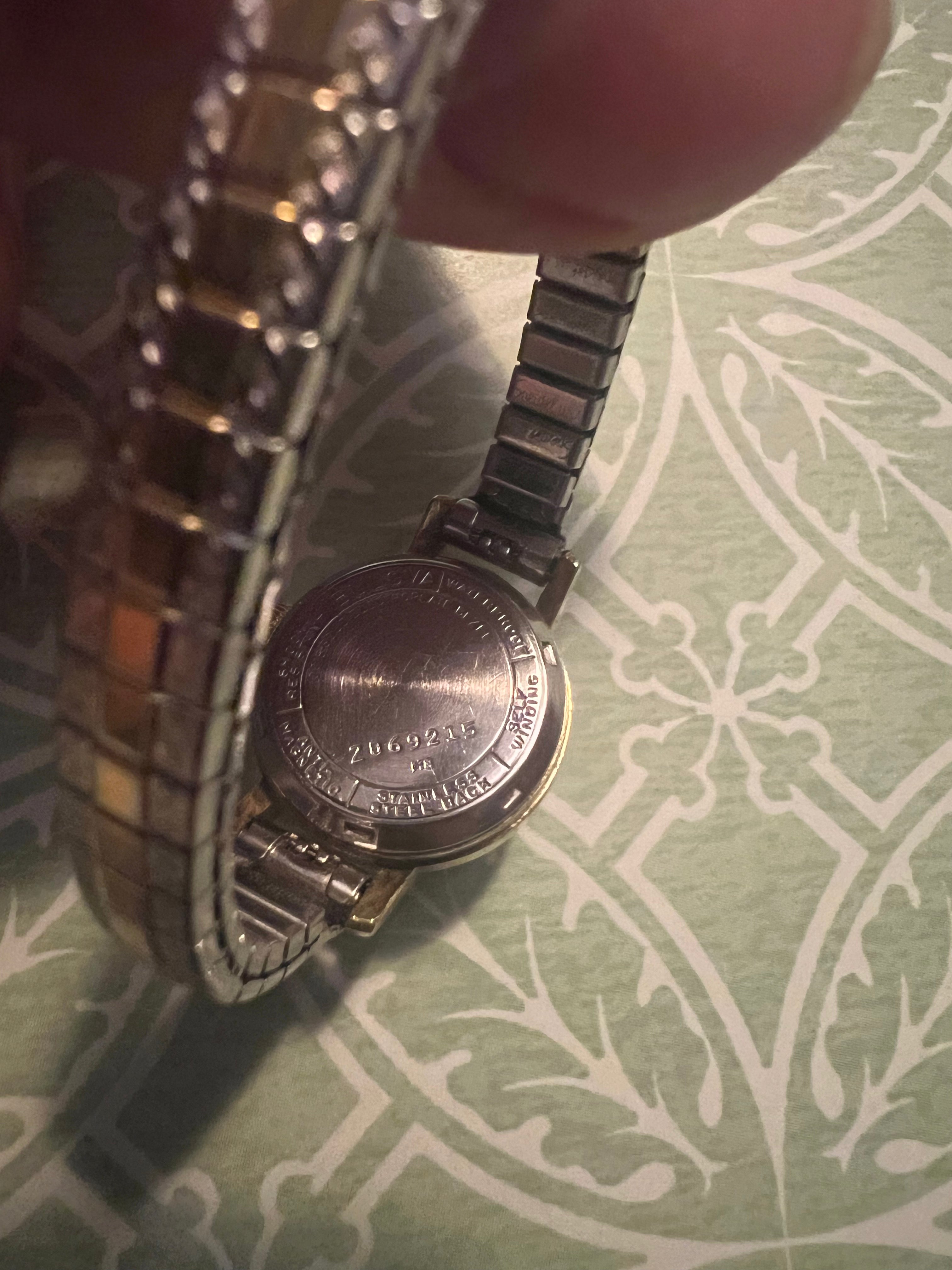 Bulova M9 Women's Auomatic Watch 7BEACD 17j. ETA 236 Date Numerals Swiss Runs