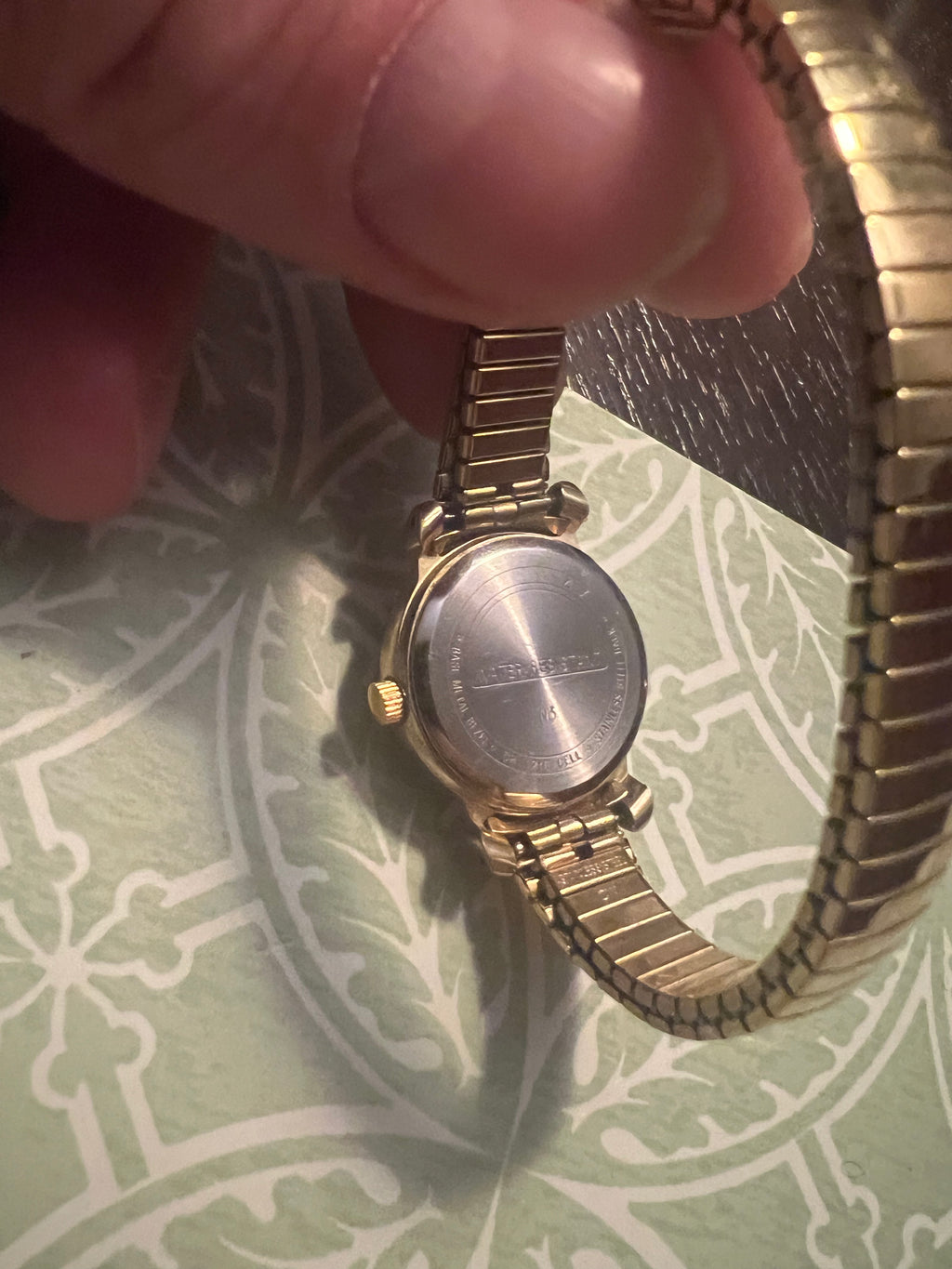 Ladies vintage dainty Acqua gold tone watch. New battery. Runs great