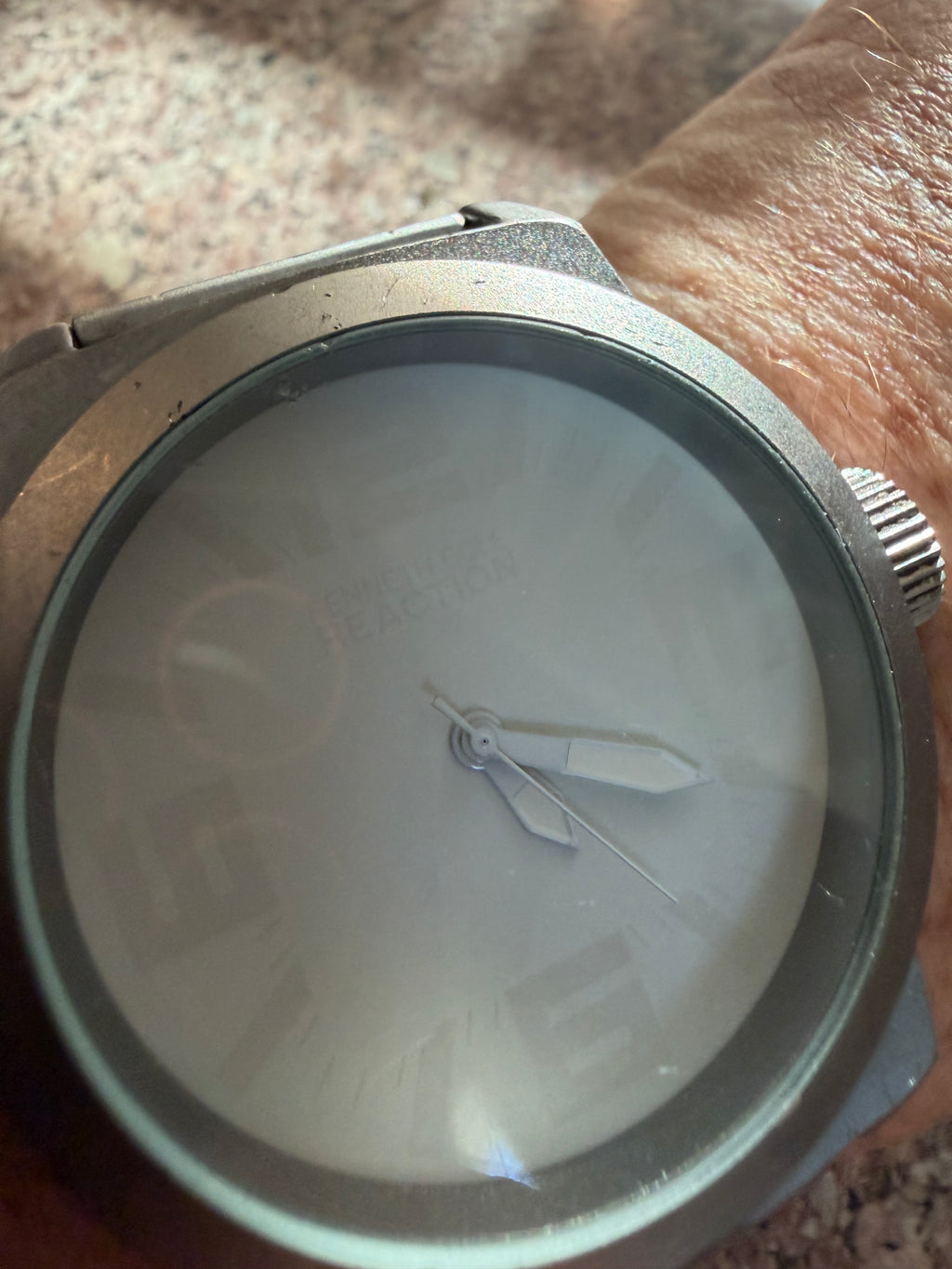 Kenneth Cole Reaction RK3209 Men’s Silver Minimalist Quartz Watch Stainless Steel