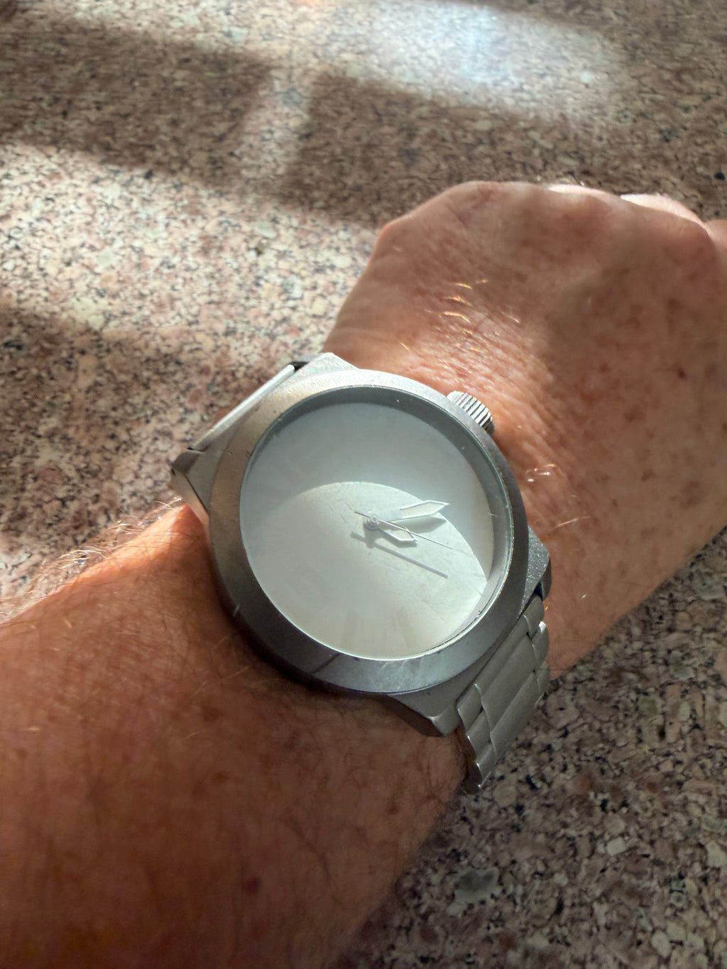 Kenneth Cole Reaction RK3209 Men’s Silver Minimalist Quartz Watch Stainless Steel