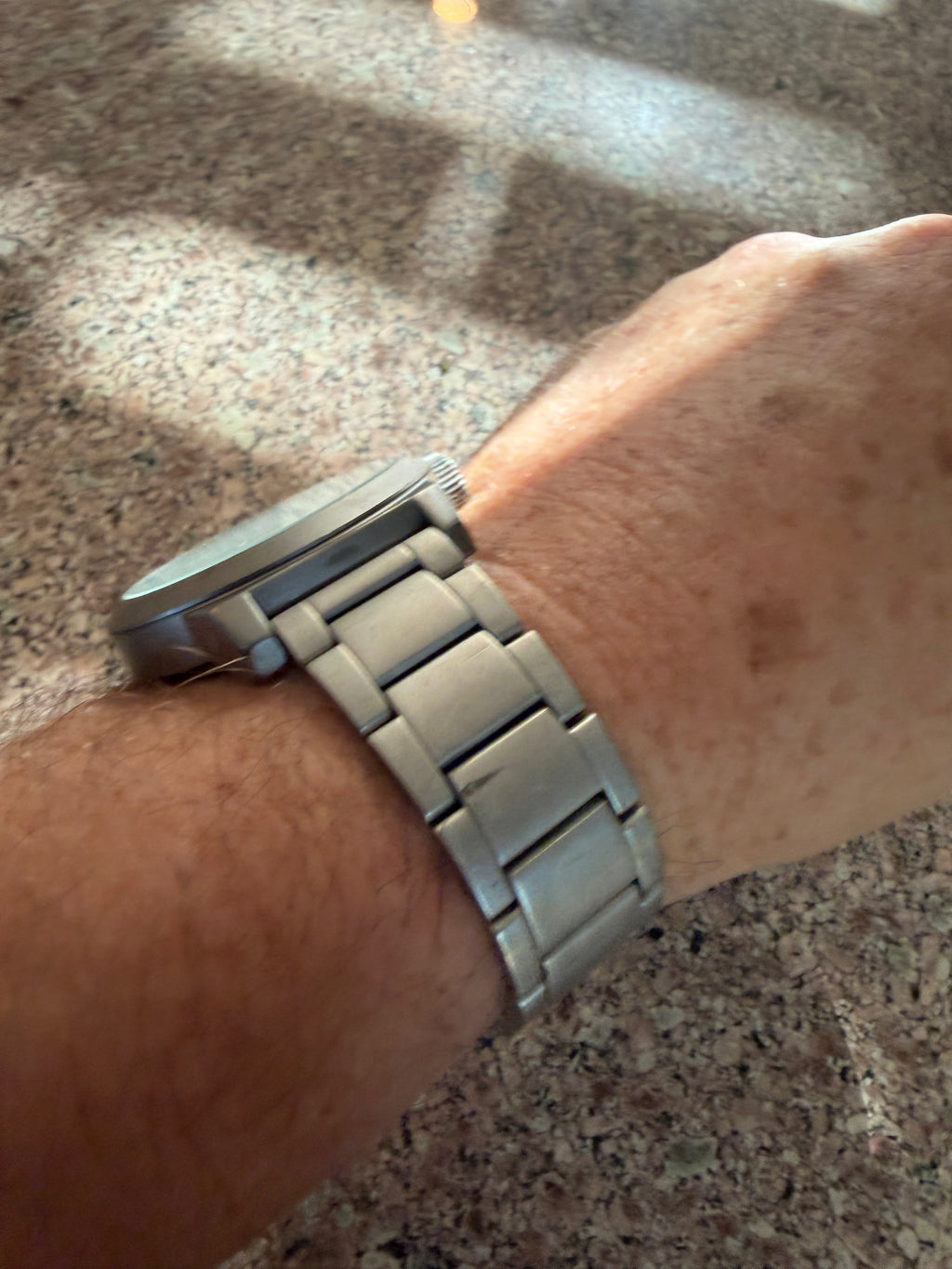 Kenneth Cole Reaction RK3209 Men’s Silver Minimalist Quartz Watch Stainless Steel