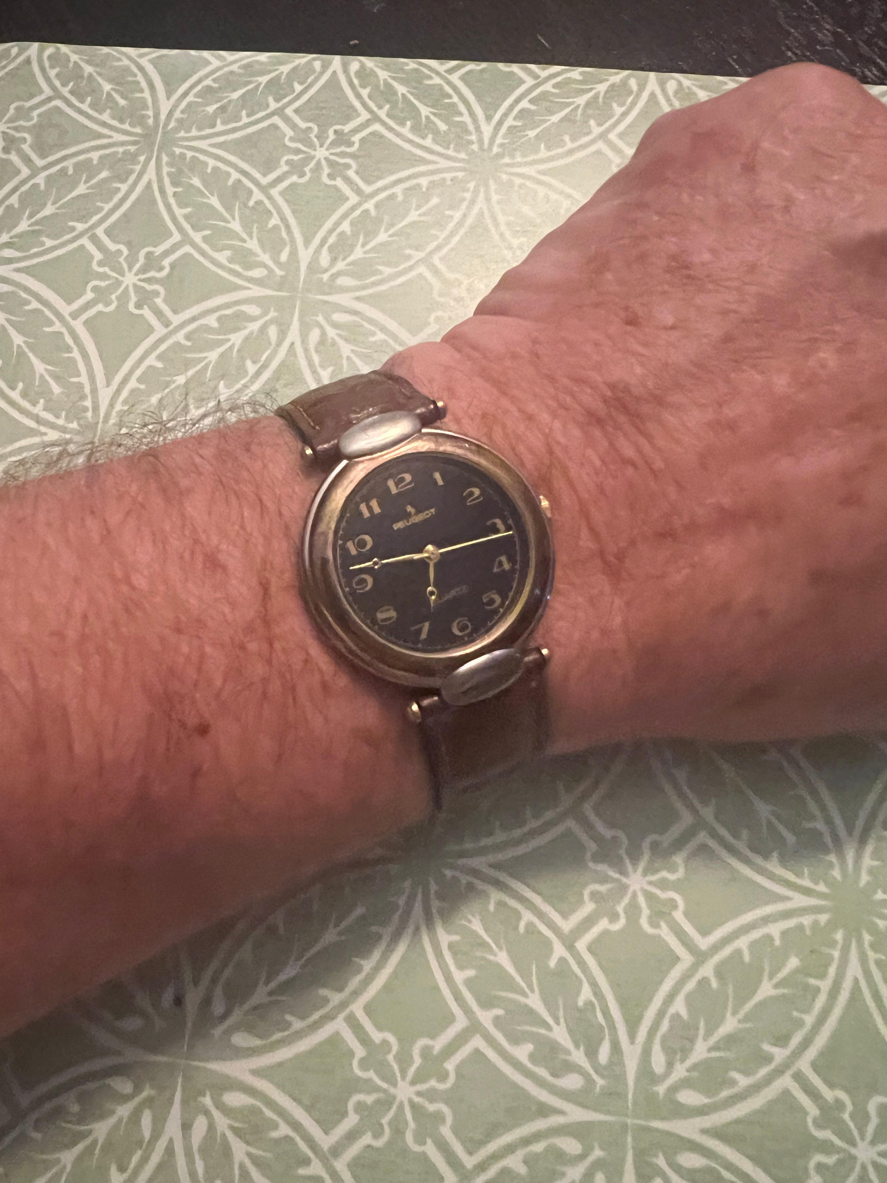 Men’s vintage Peugeot M362 watch. Runs great
