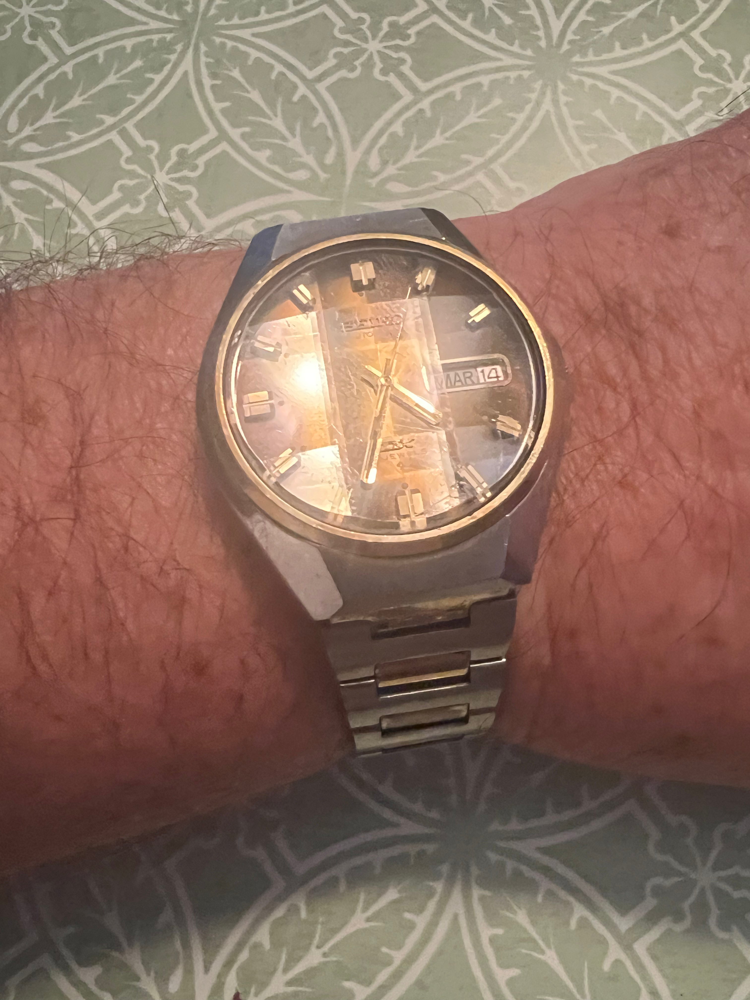 Vintage SEIKO DX  Automatic Tiger's Eye 17 jewels Men’s Watch Beveled Crystal