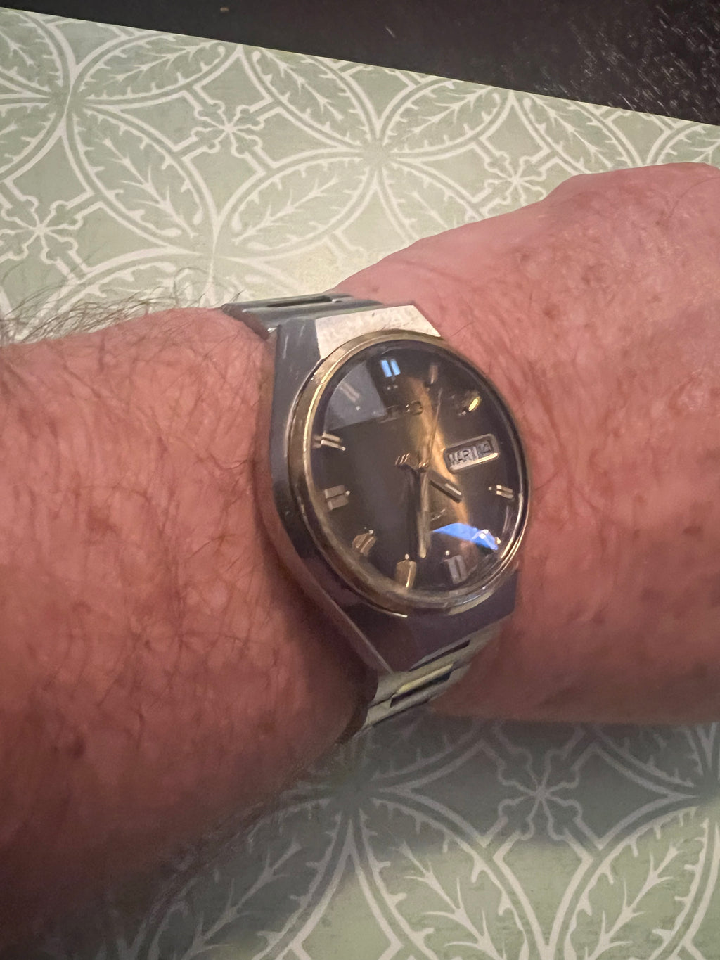 Vintage SEIKO DX  Automatic Tiger's Eye 17 jewels Men’s Watch Beveled Crystal