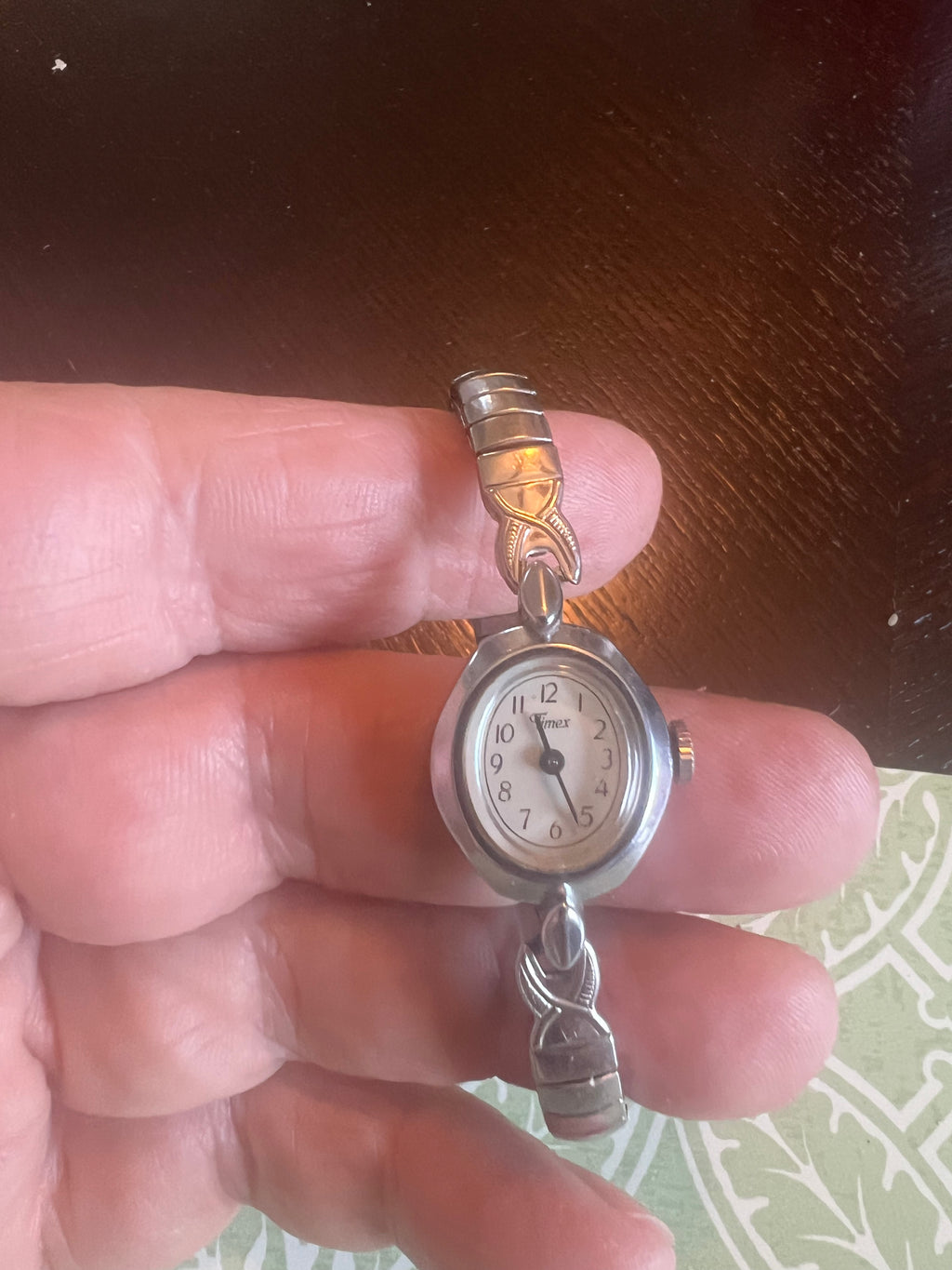 Dainty Timex vintage ladies winding watch. Runs great.