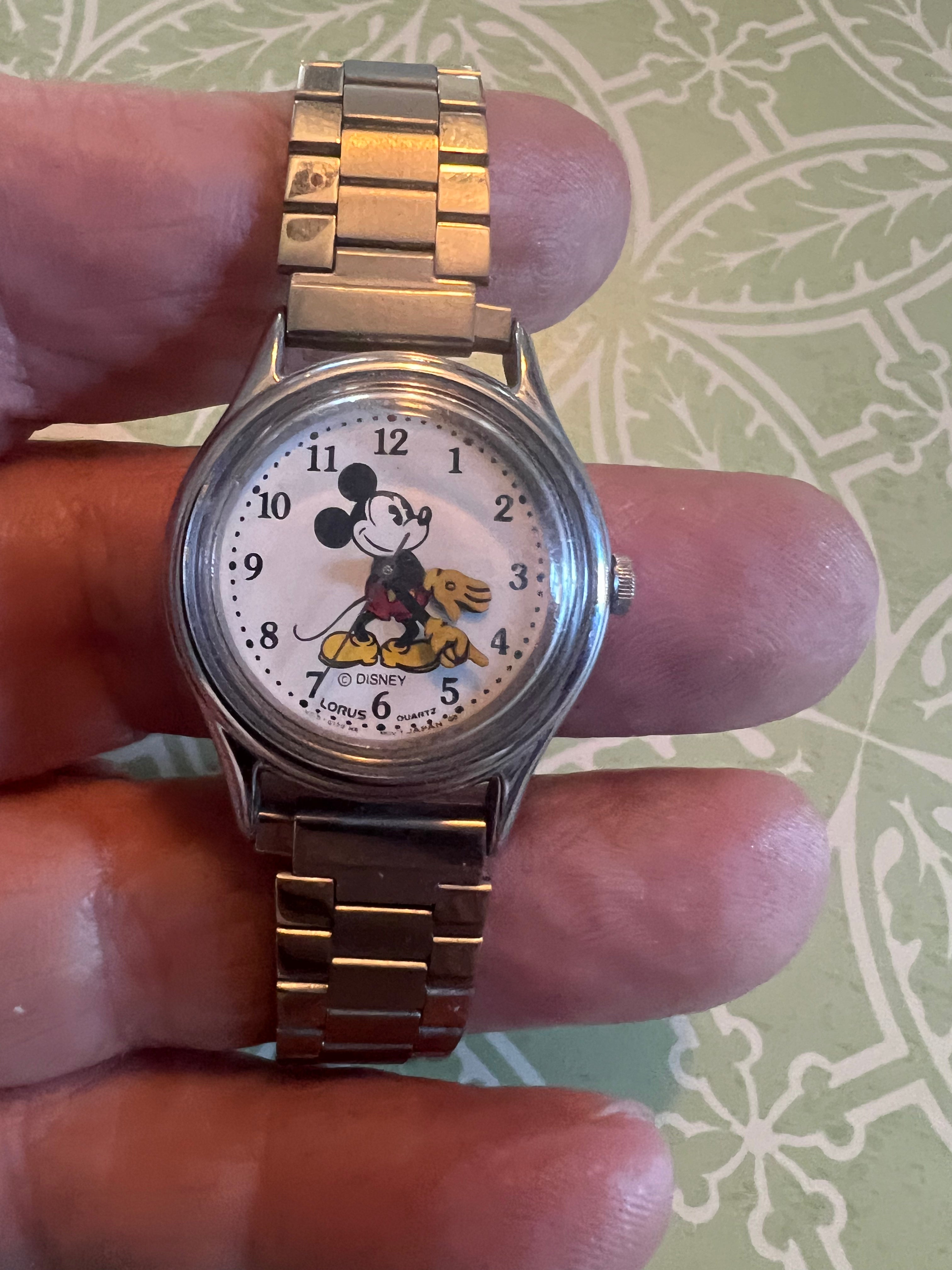 Lorus Seiko Mickey Mouse Disney 1990s Vintage Steel Flex V515-6120 Watch Women