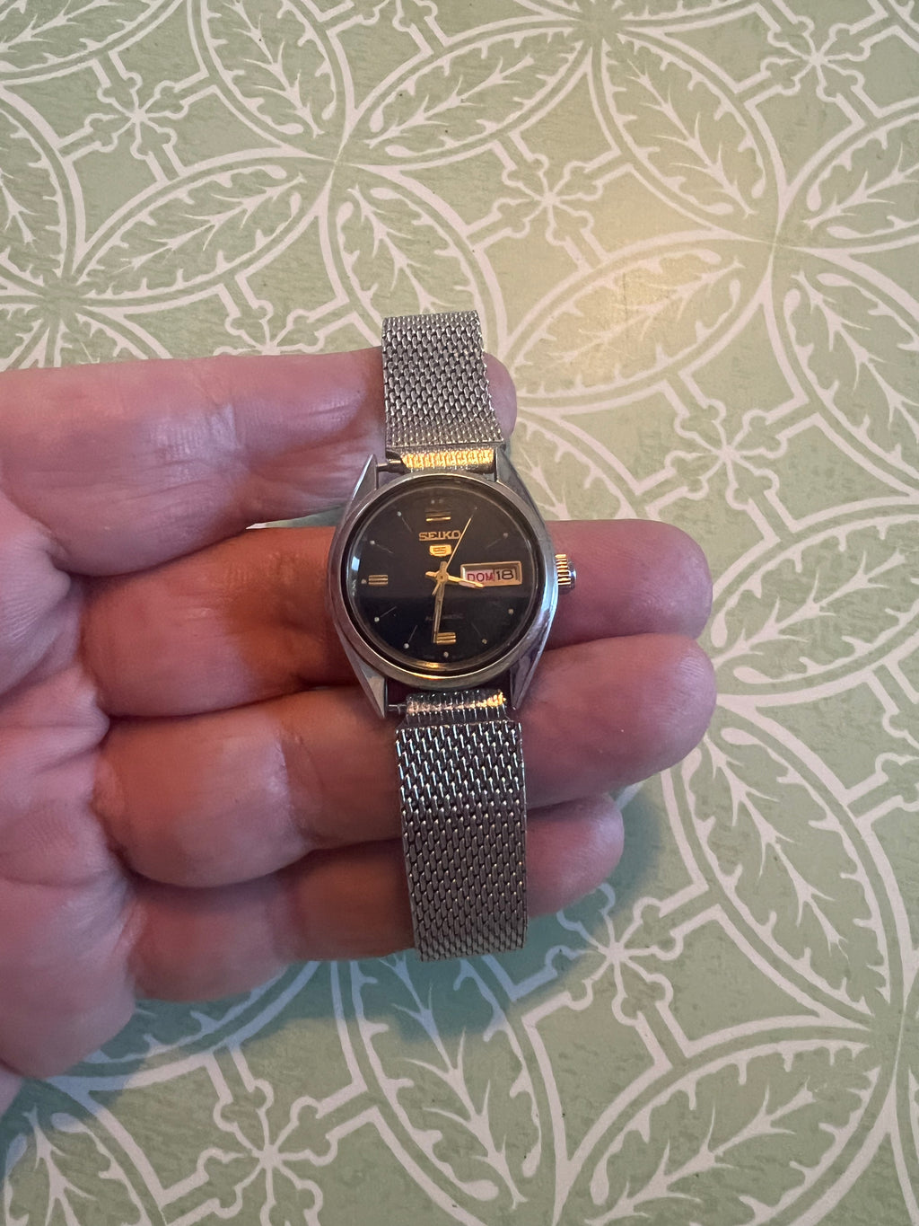 Vintage Seiko 5 Women's Watch 2906-0610 Automatic Blue Dial Day Date, Adj. Band Watch Women