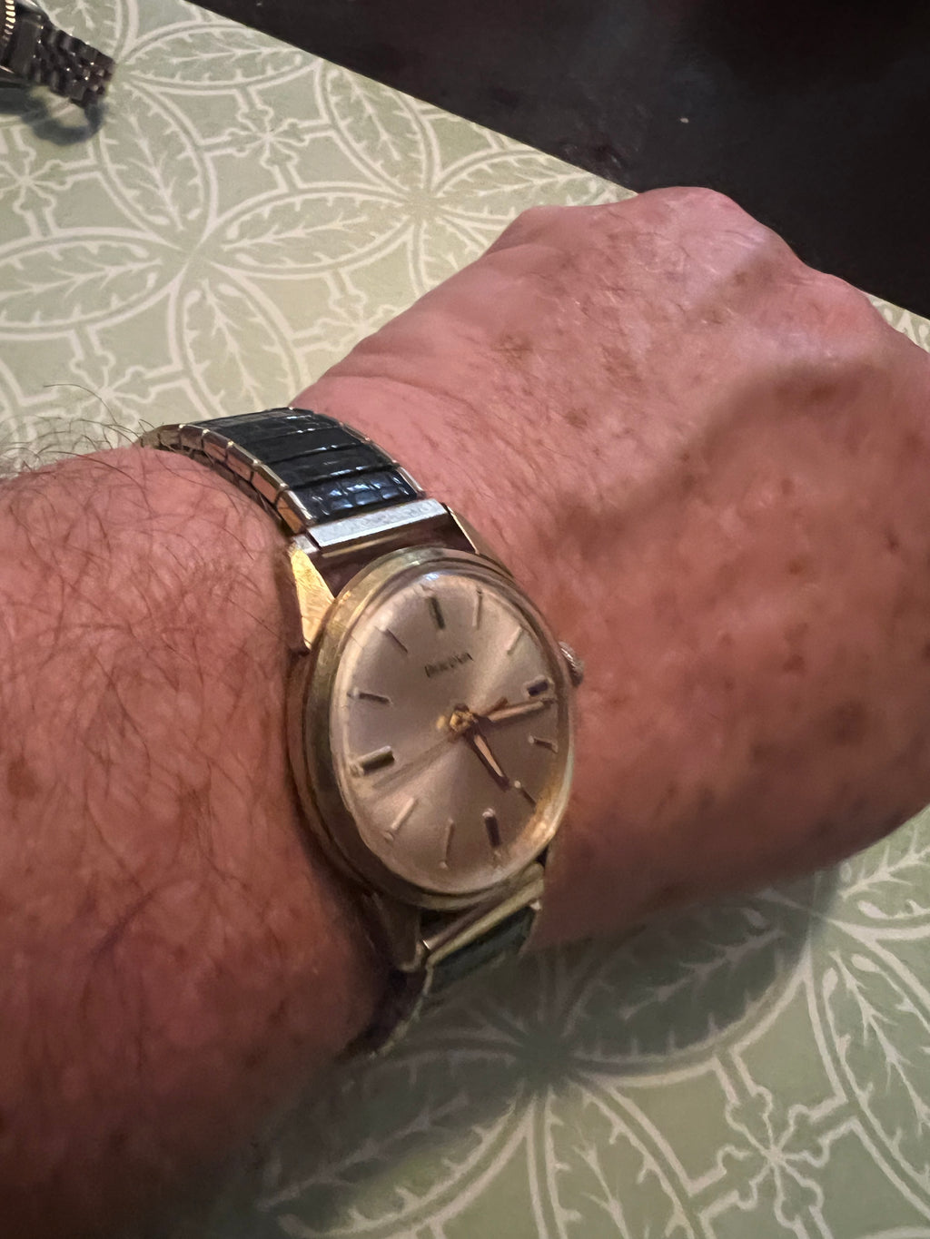 Vintage Bulova 10KT GF Bezel M8 Wristwatch Running Xlnt Condition.