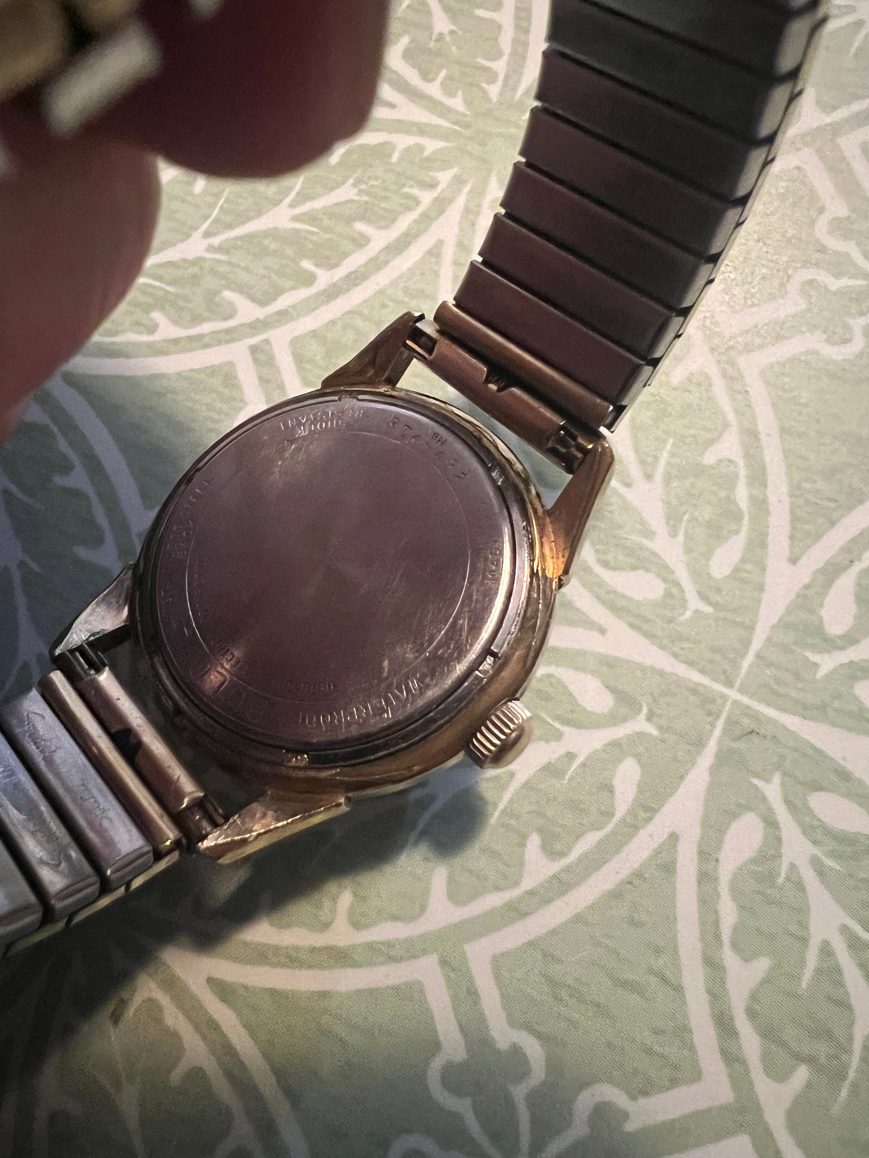 Vintage Bulova 10KT GF Bezel M8 Wristwatch Running Xlnt Condition.