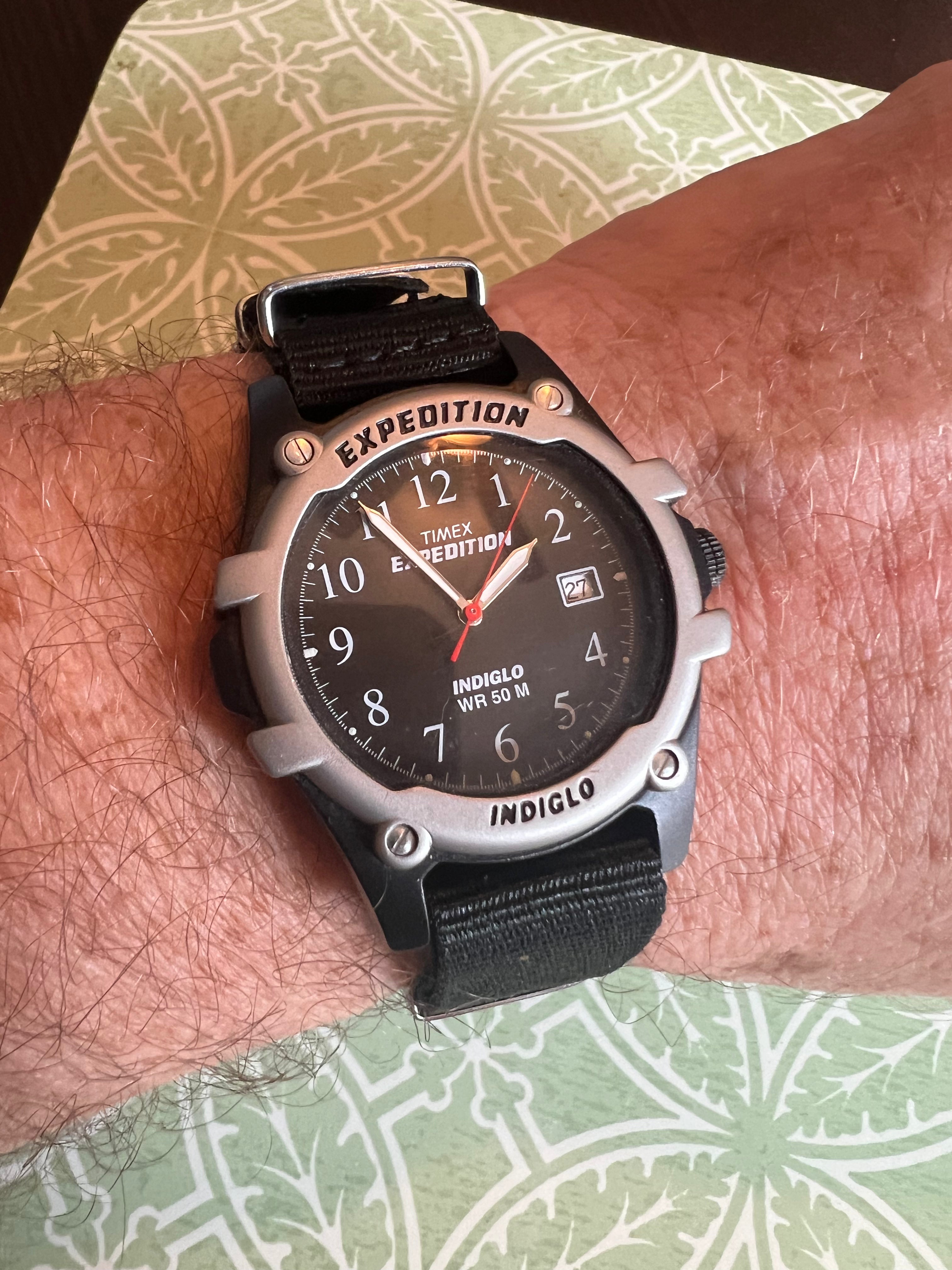 Timex Expedition Watch Men Indiglo 38mm Silver Black Dial Date Vintage 1990's