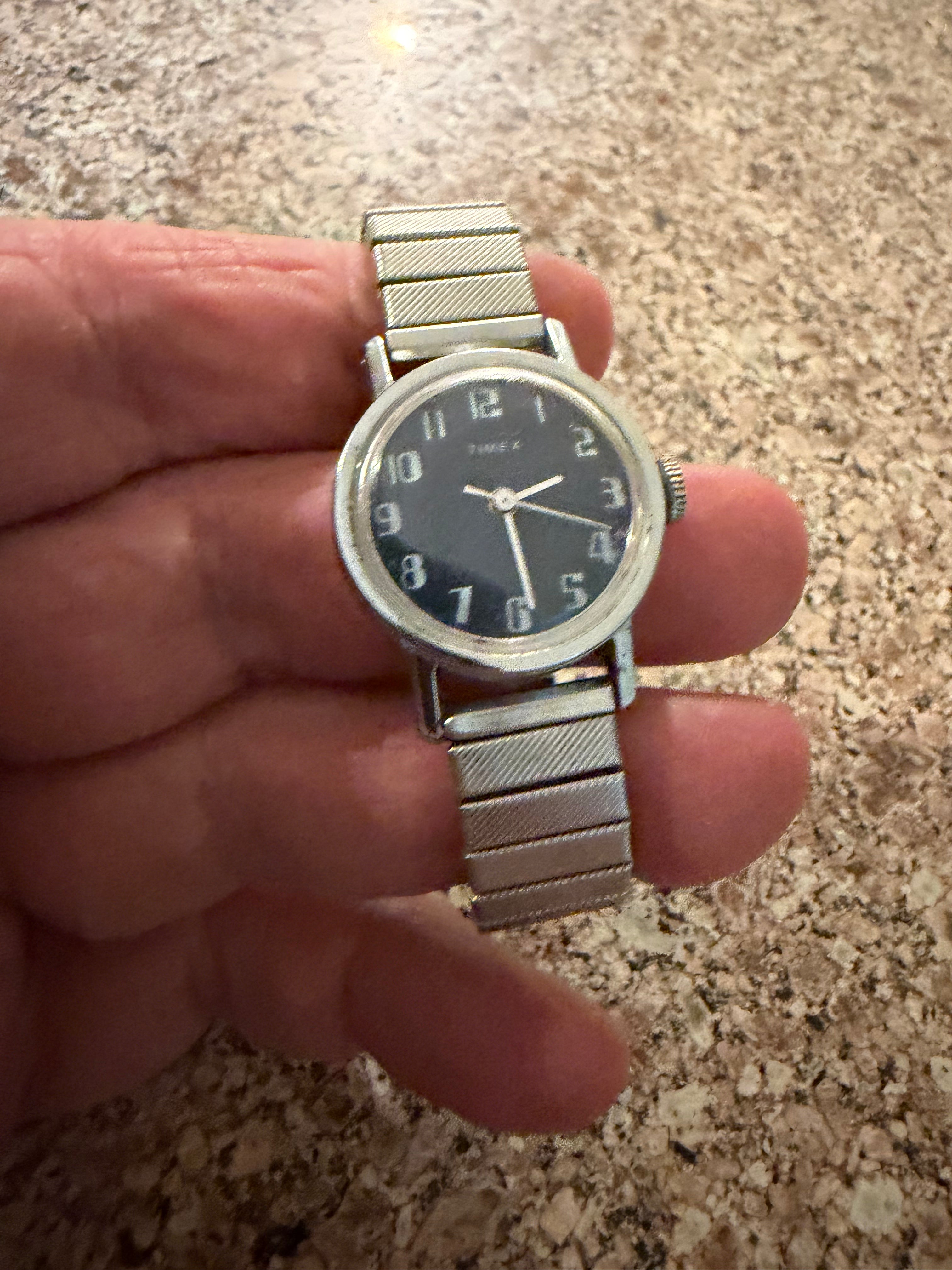 Dainty Vintage ladies winding Timex watch