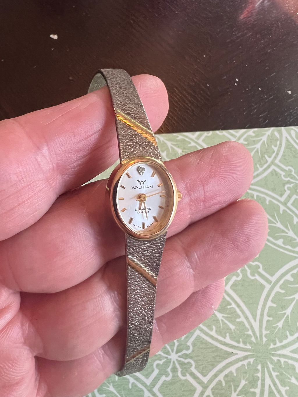 Vintage ladies Waltham dainty gold tone watch. Runs perfectly.