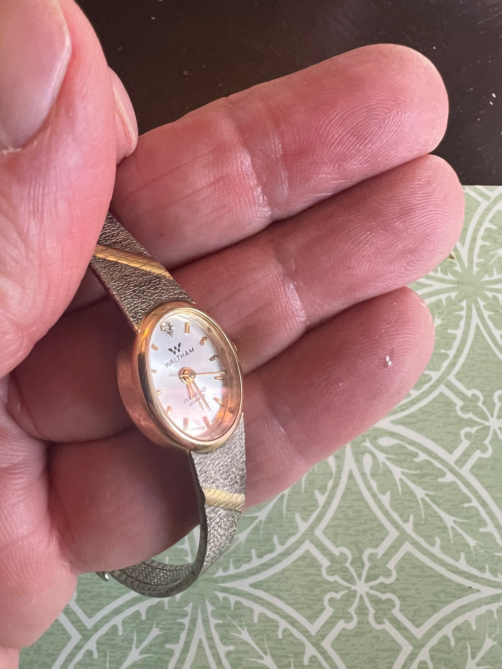 Vintage ladies Waltham dainty gold tone watch. Runs perfectly.