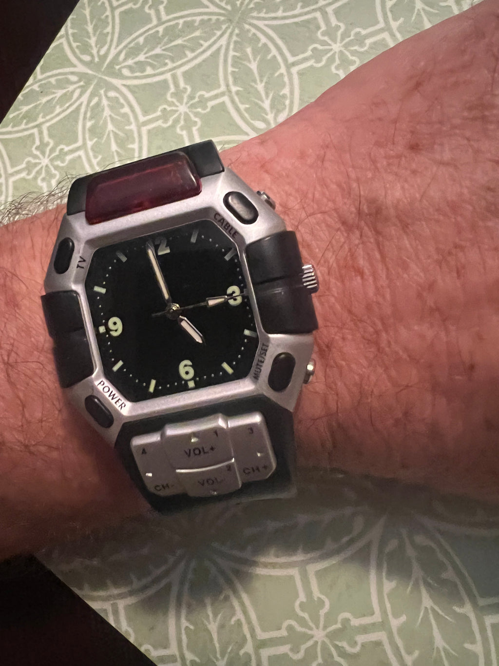 Men’s Quartz TV Remote Control Wristwatch Working. Funky Watch. New Batteries