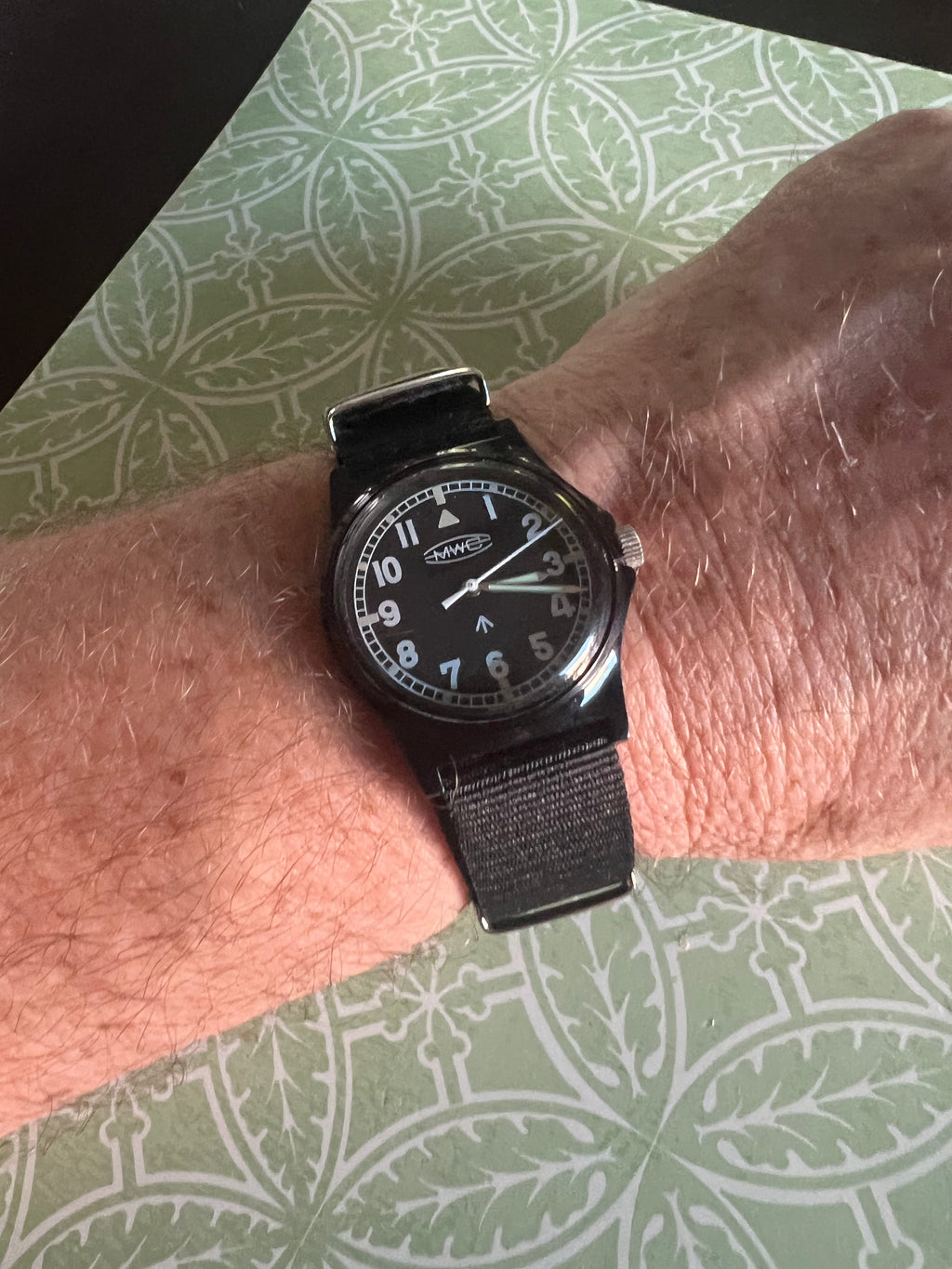 GG-W-113 MWC Military issue Wristwatch Stainless Steel Black Dial Silver Case Analog