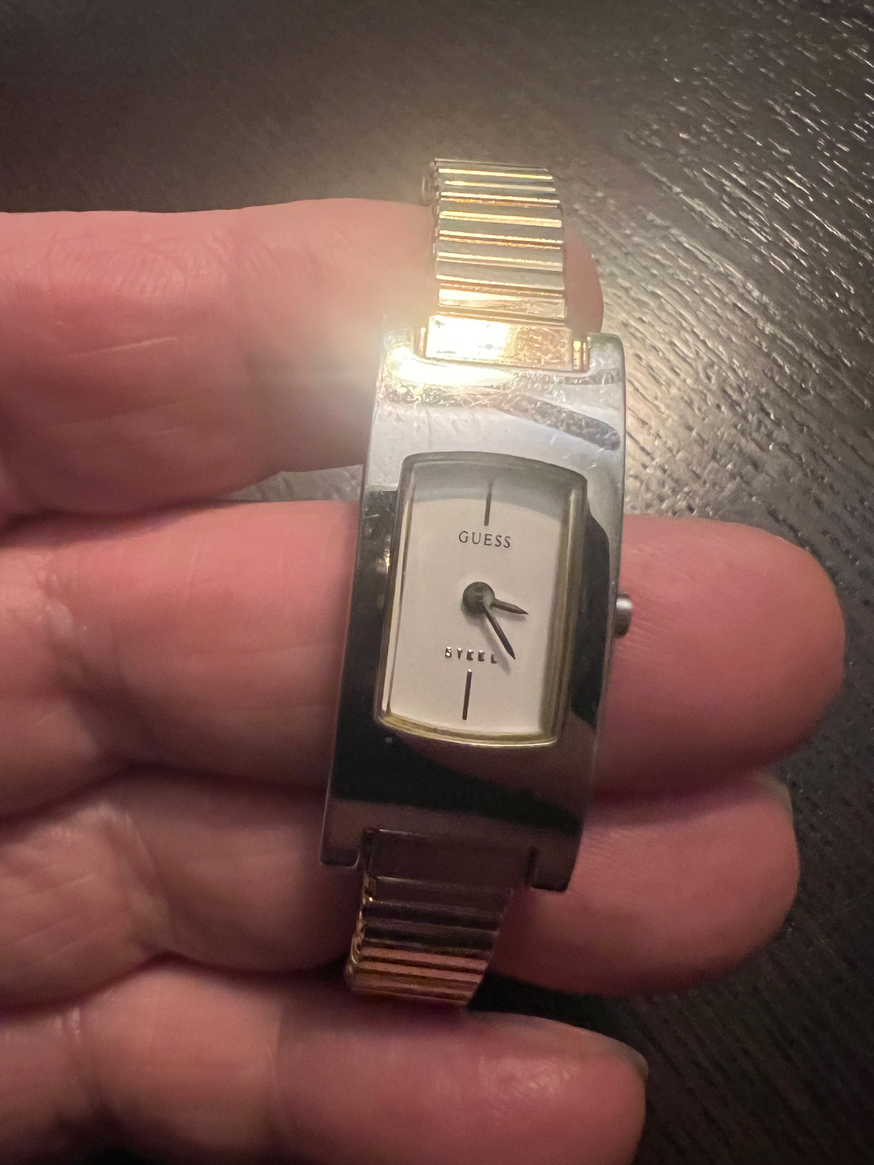 Dainy cute ladies Guess Steel two-tone silver case watch new battery