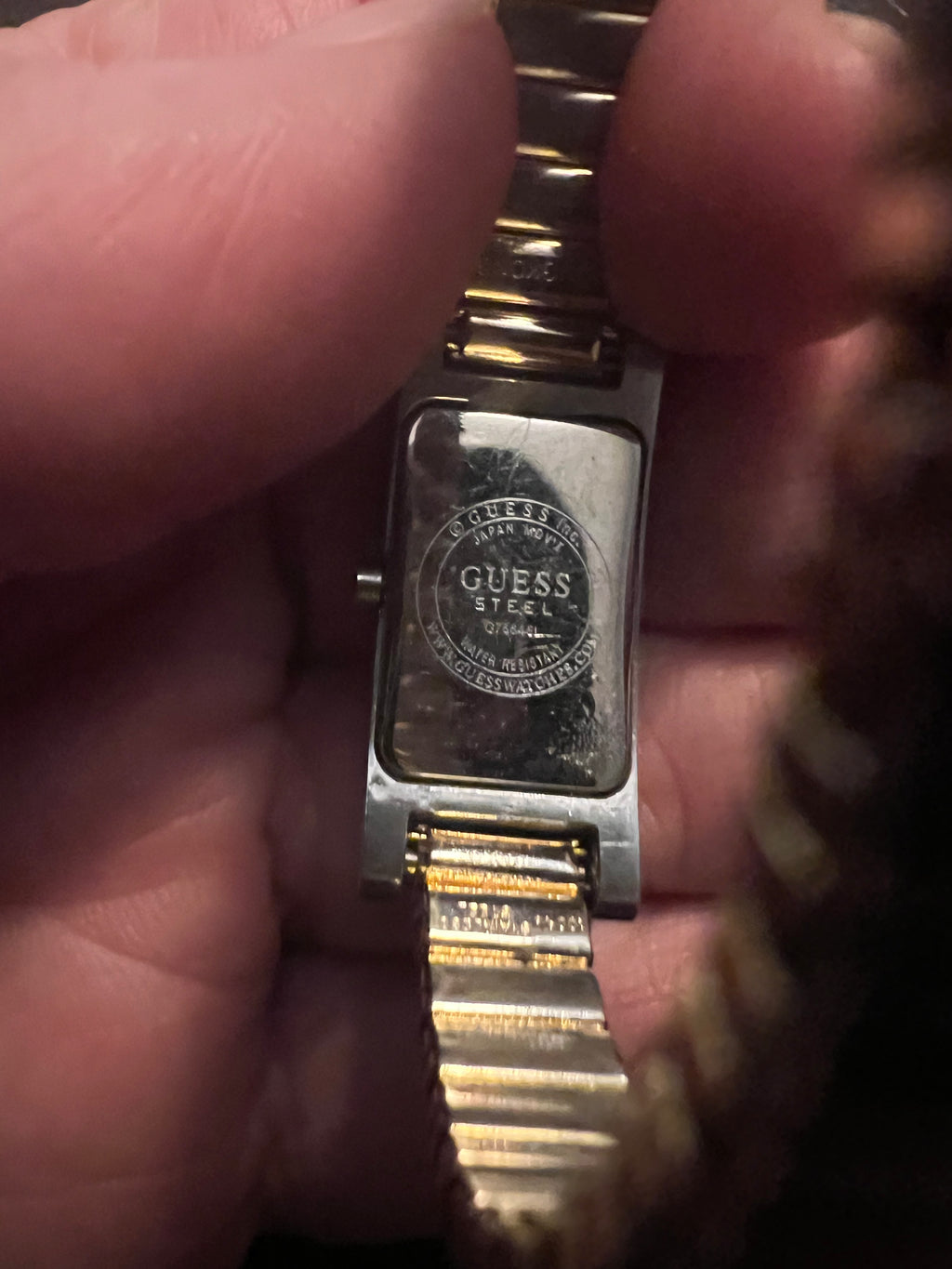 Dainy cute ladies Guess Steel two-tone silver case watch new battery