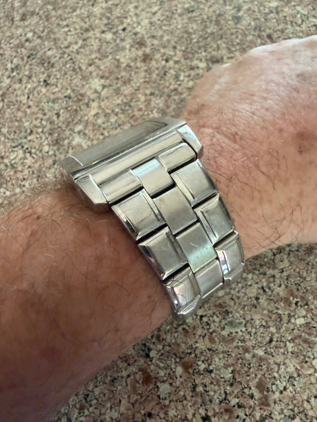 Large face Guess Diamond accent watch new battery full links