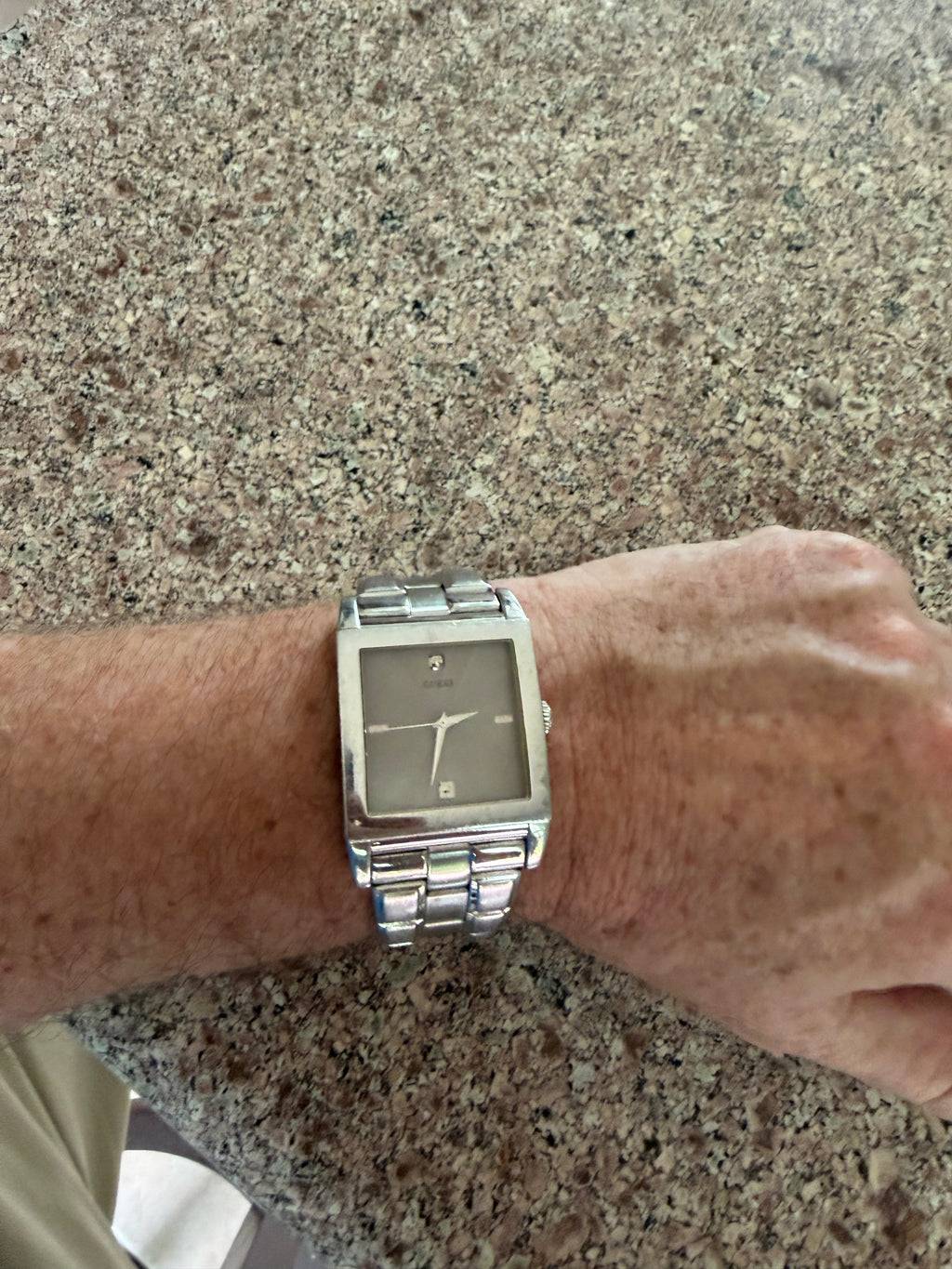 Large face Guess Diamond accent watch new battery full links