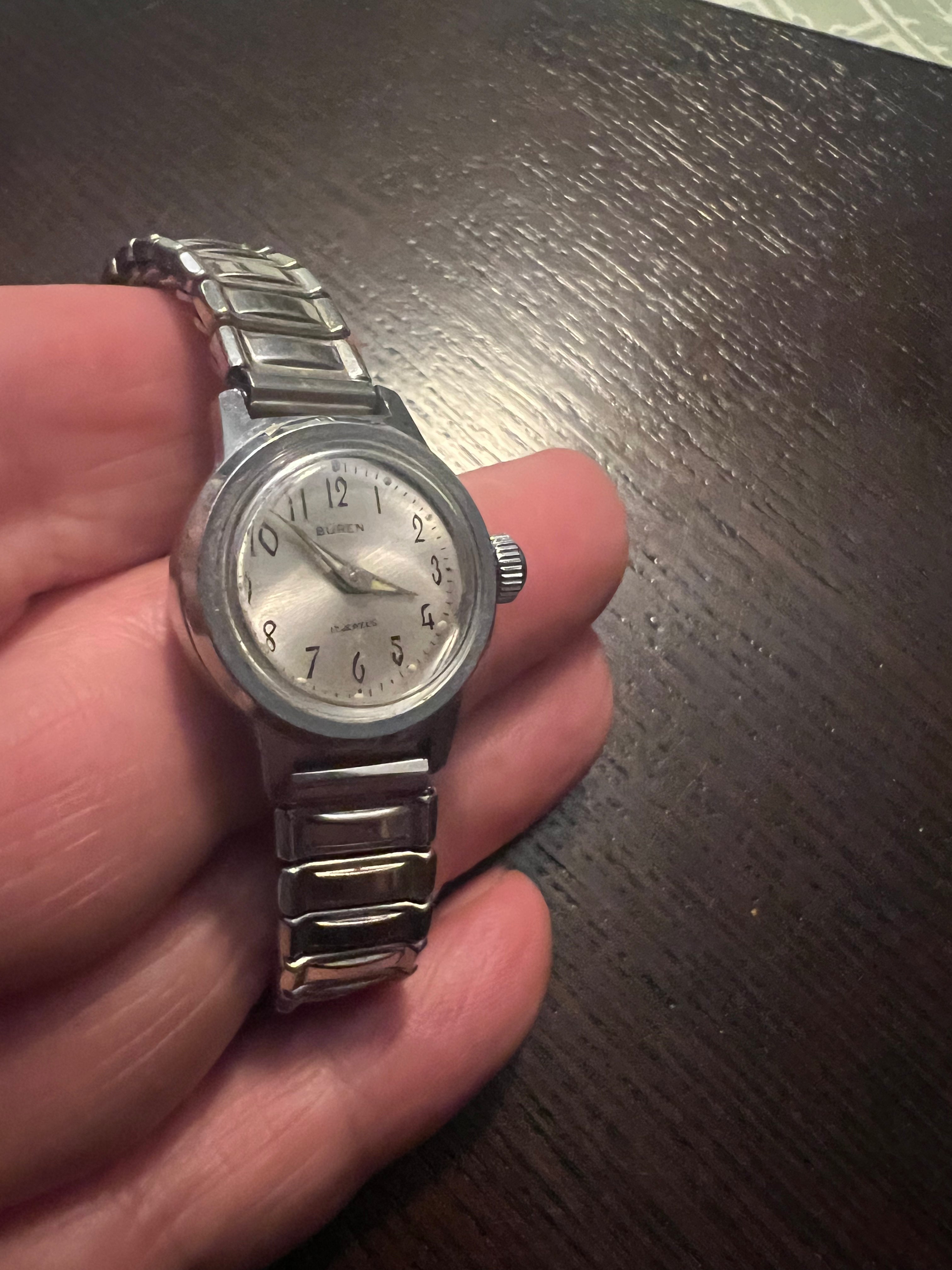Vintage 1963 Gruen dainty ladies winding watch. Runs great