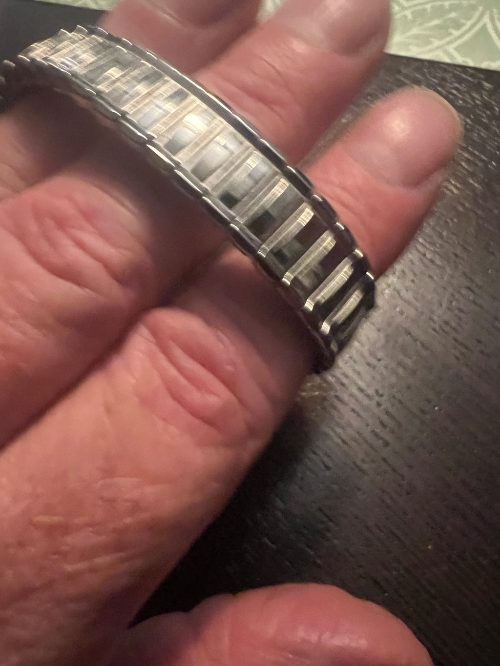 Vintage 1963 Gruen dainty ladies winding watch. Runs great