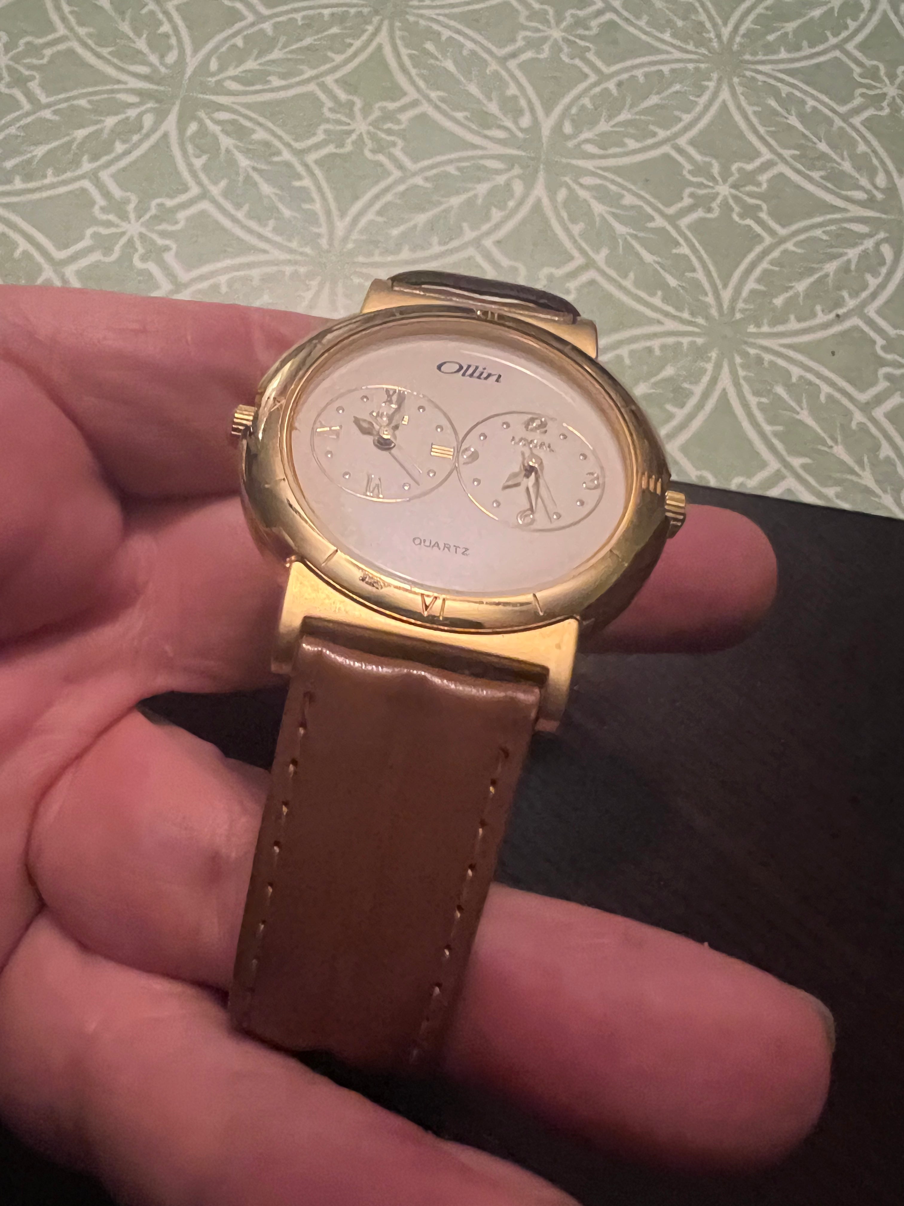 Vintage men’s Ollin dual time-zone men’s watch