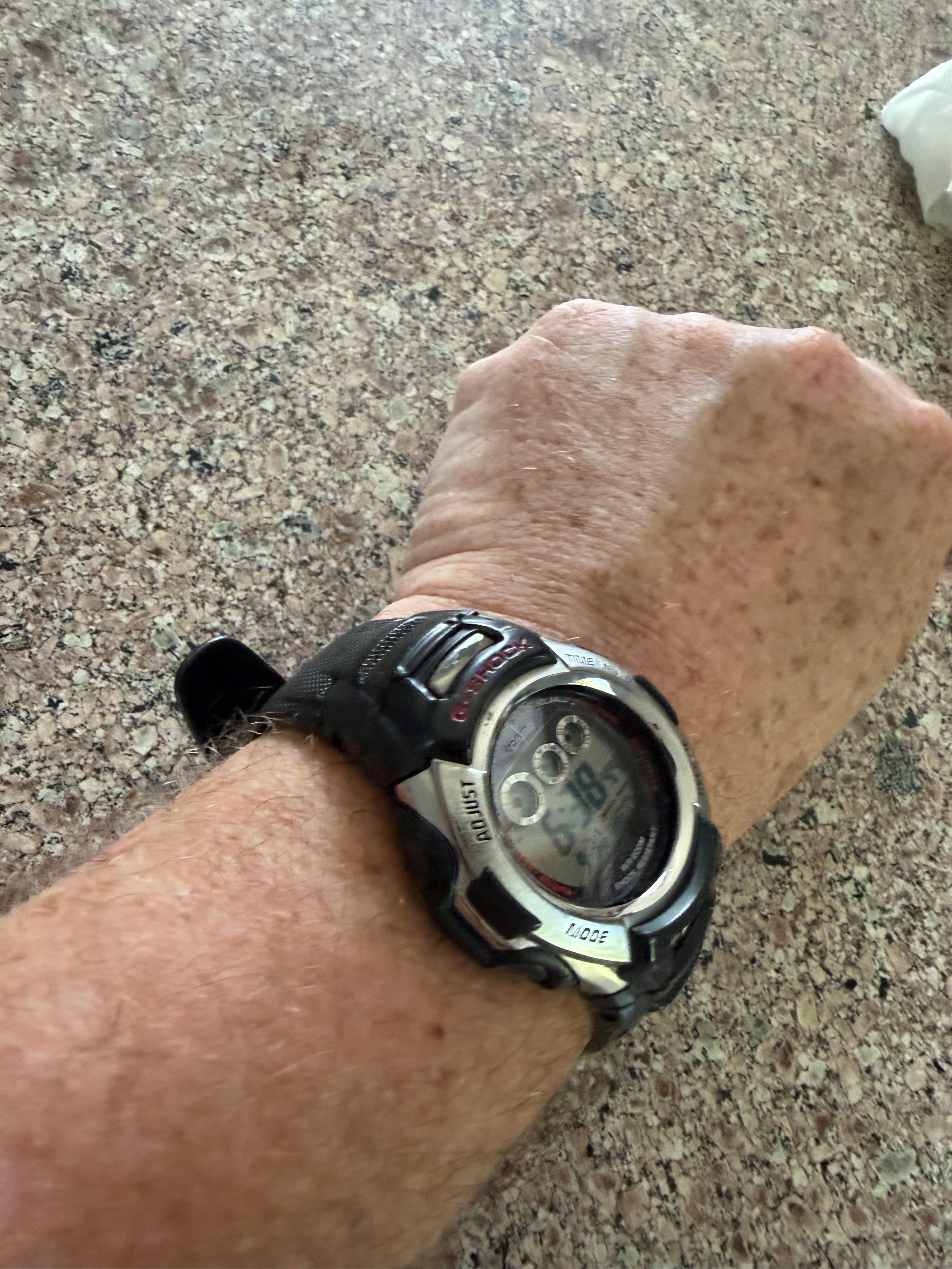Vintage Casio G-Shock GW-500A (2688) Tough Solar Atomic Watch NEW SOLAR BATTERY!