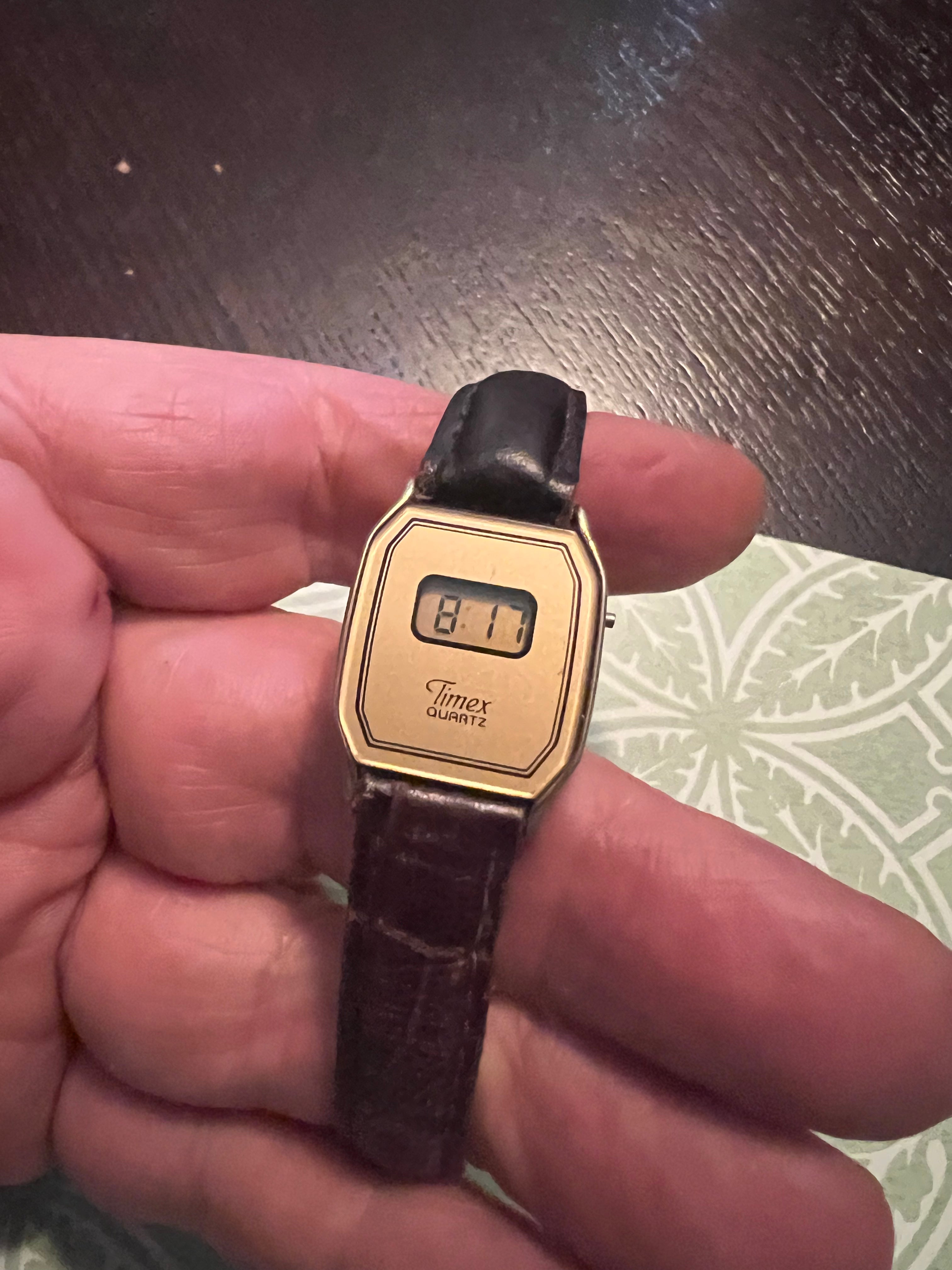 Vintage Timex T Cell Womens Digital Petite Quartz Watch New Battery Rare