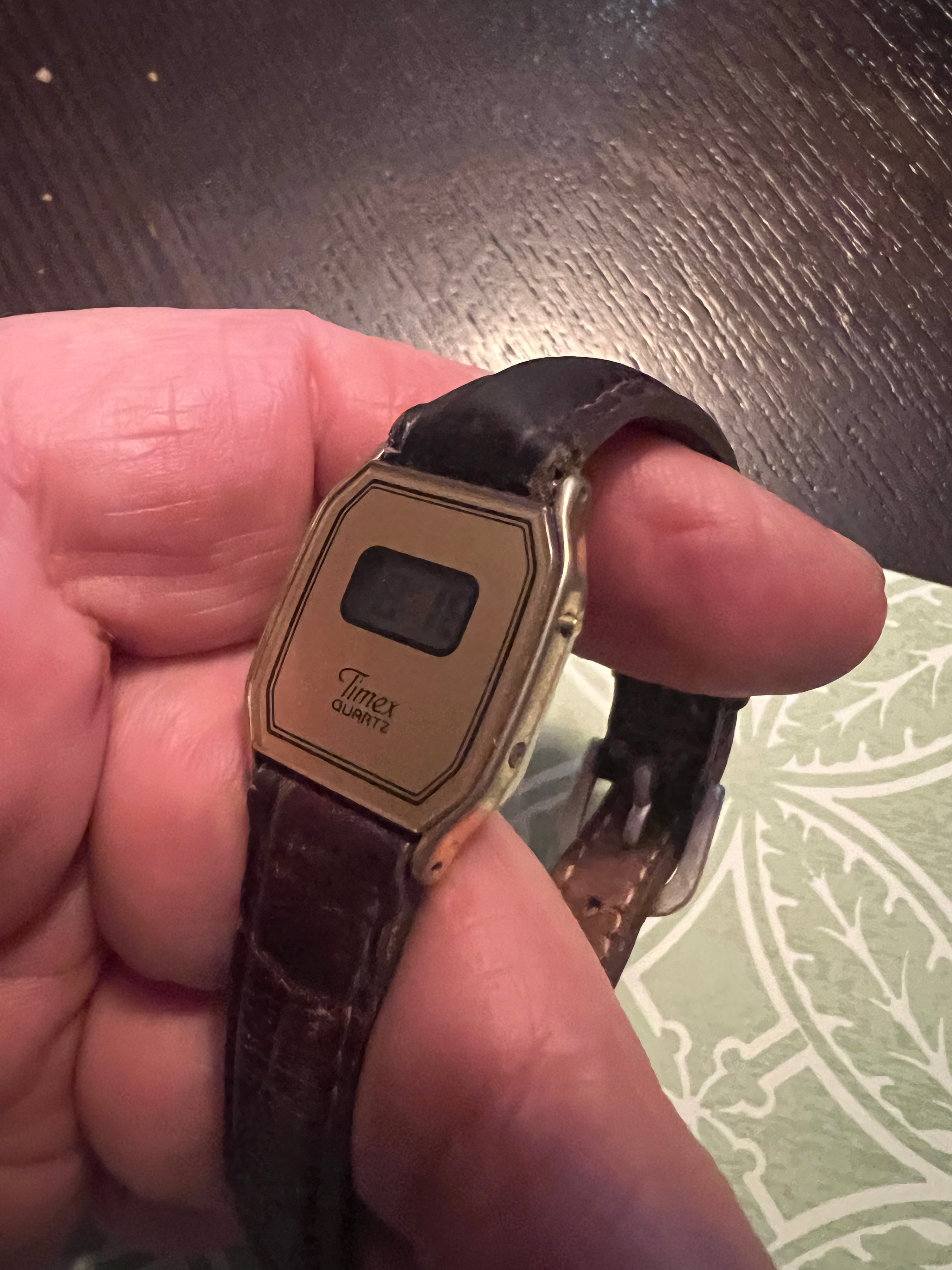 Vintage Timex T Cell Womens Digital Petite Quartz Watch New Battery Rare