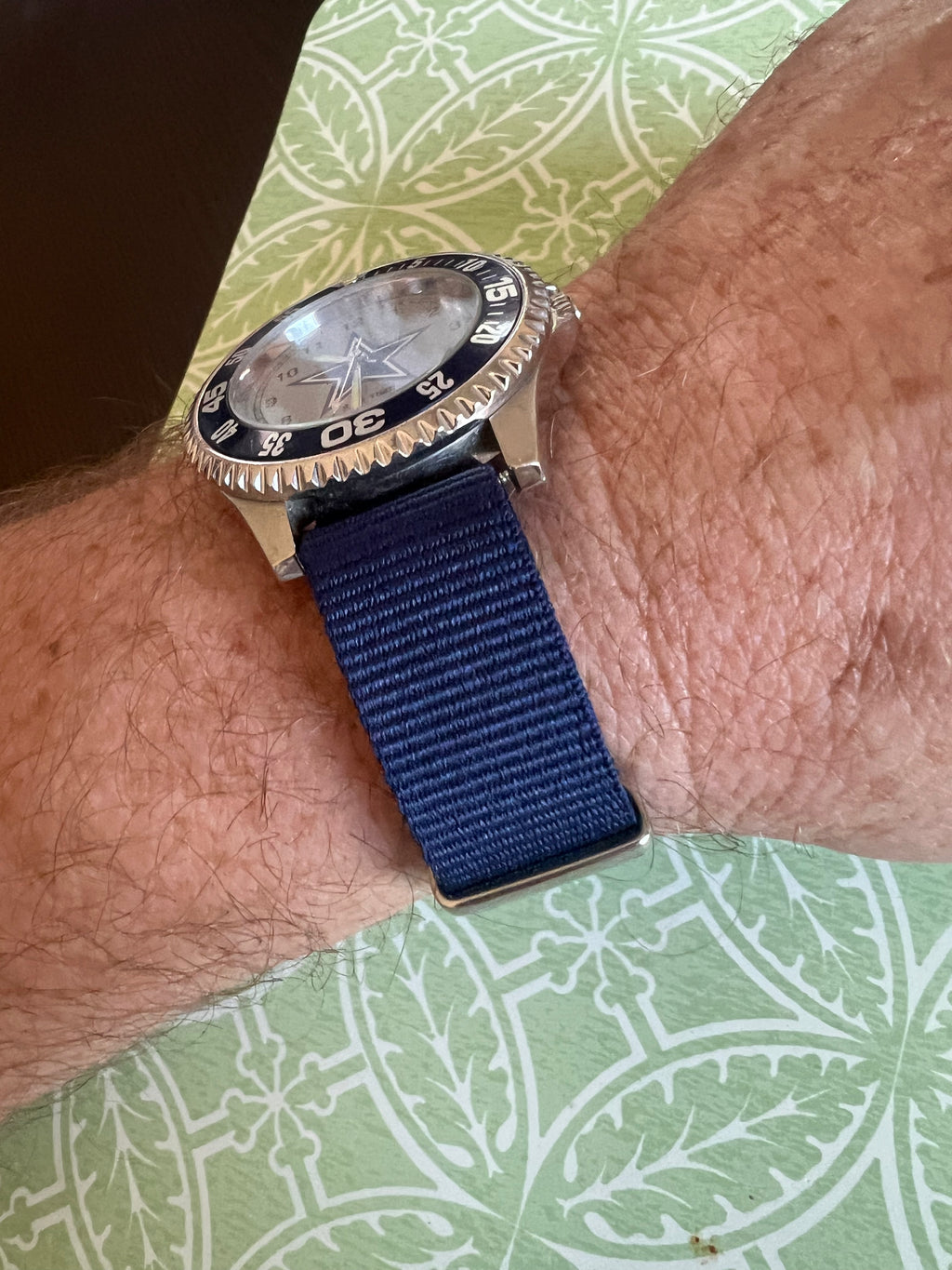 Men’s Dallas Cowboys rotating bezel diver watch. Screw back case. New Gasket, service, and strap.