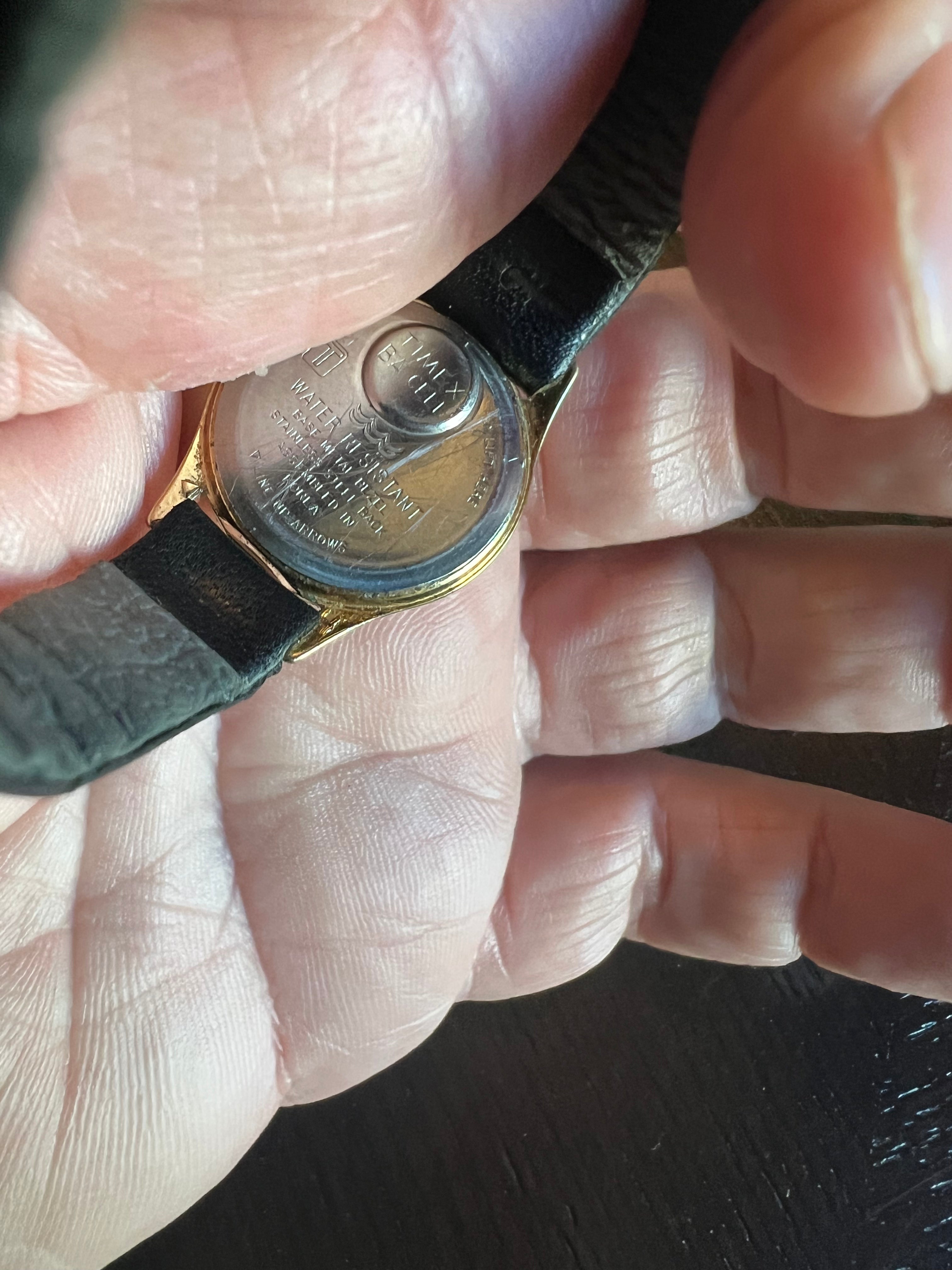 Vintage Timex 377 BA CELL Dainty Leather Analog Women's Watch New Battery.