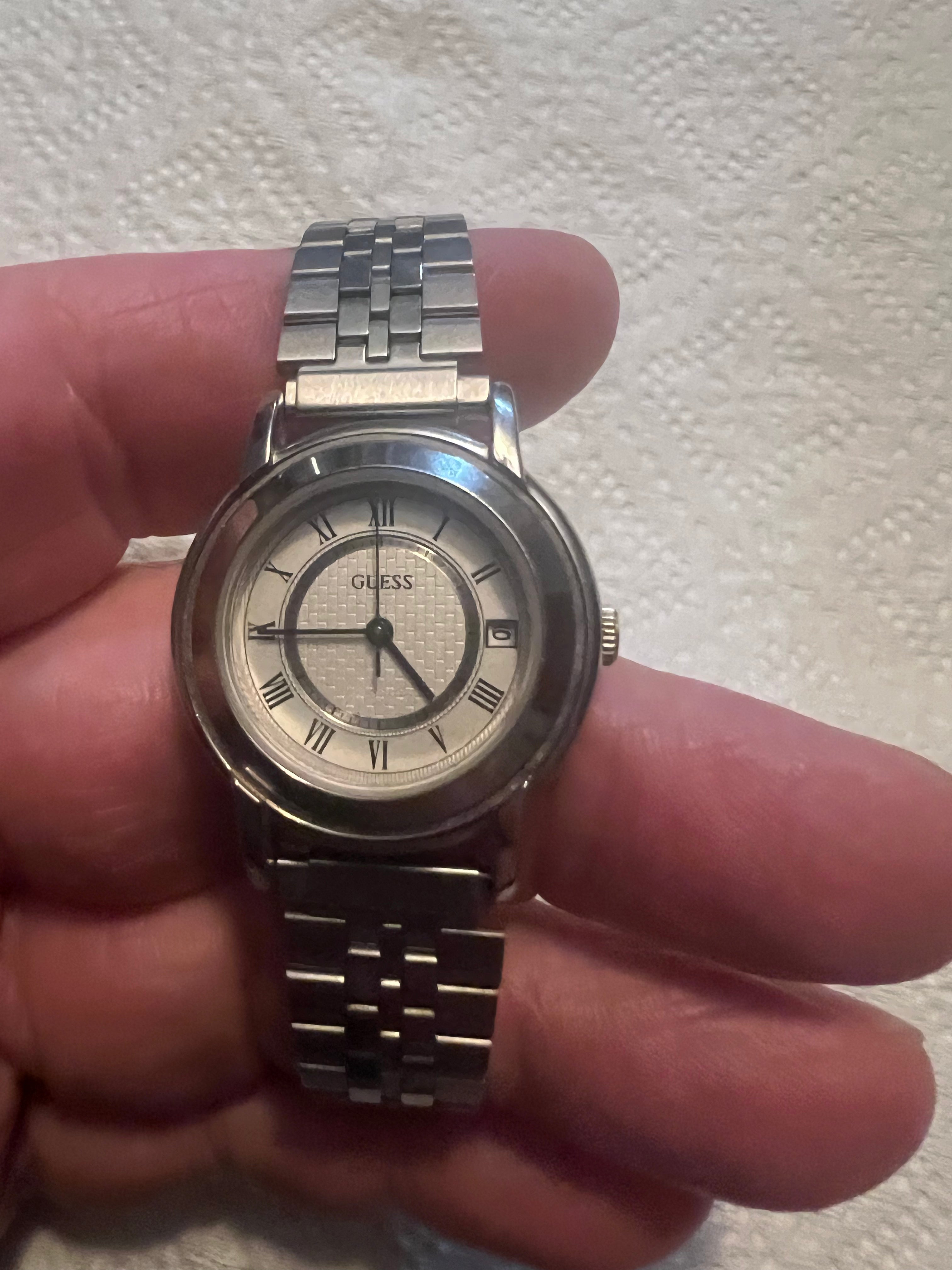 GUESS Silver Tone Quartz Analog Women's Watch New Battery