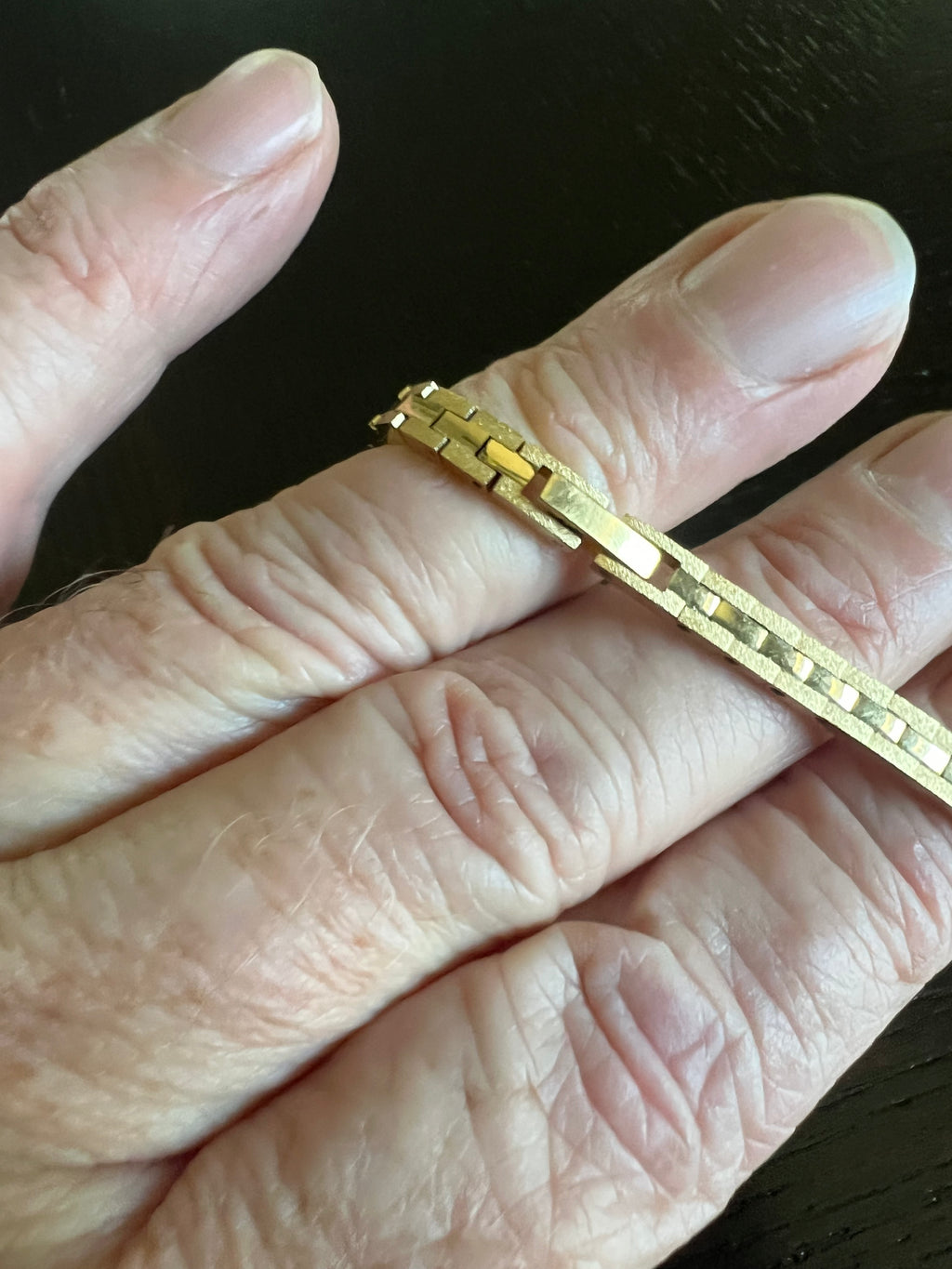 Vintage Waltham, Beauty, Gold Tone, Quartz, Dainty Elegant, New Battery Running