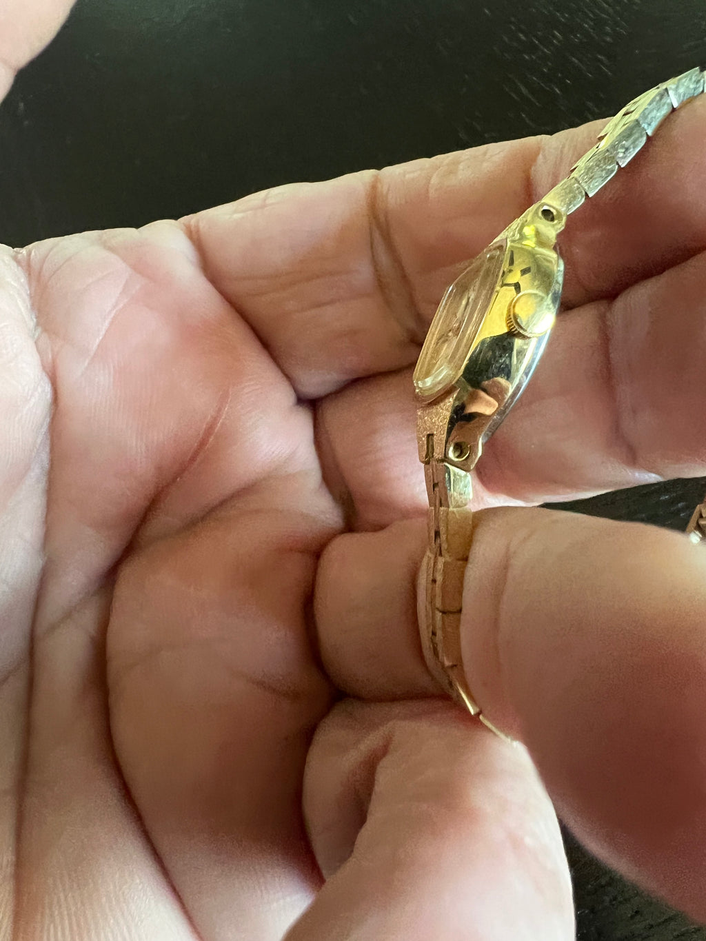 Vintage Waltham, Beauty, Gold Tone, Quartz, Dainty Elegant, New Battery Running