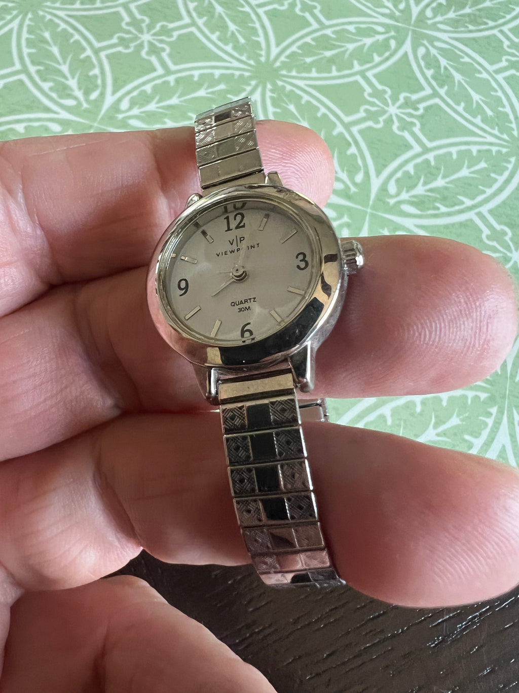 Dainty ladies Viewpoint silver tone watch. New battery