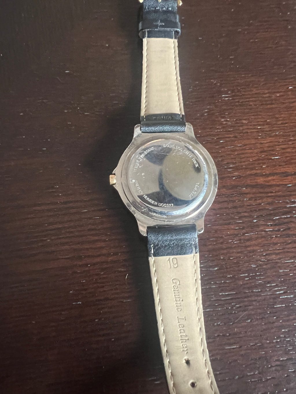 Men’s Perry Ellis America 2 tone watch black leather strap, new battery.