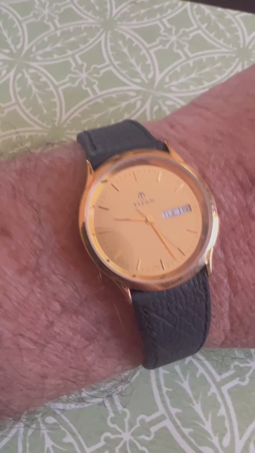 Vintage Men’s Titan gold tone slim men’s dress watch