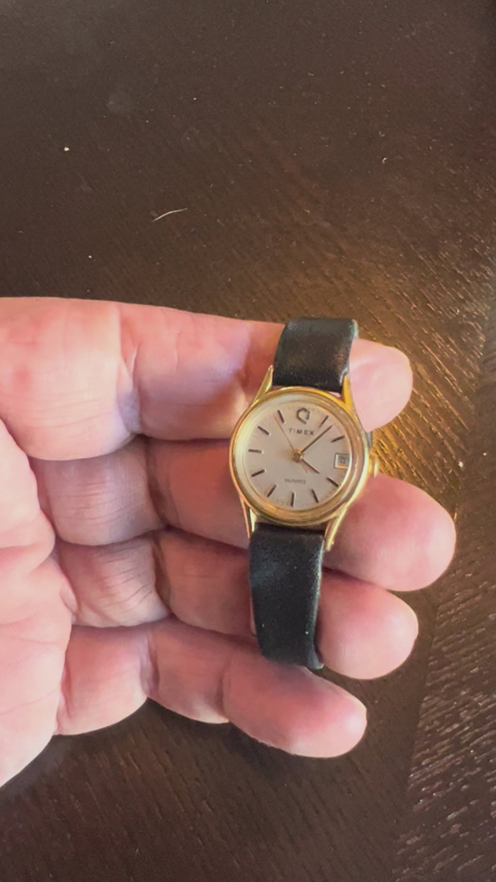 Vintage Timex 377 BA CELL Dainty Leather Analog Women's Watch New Battery.