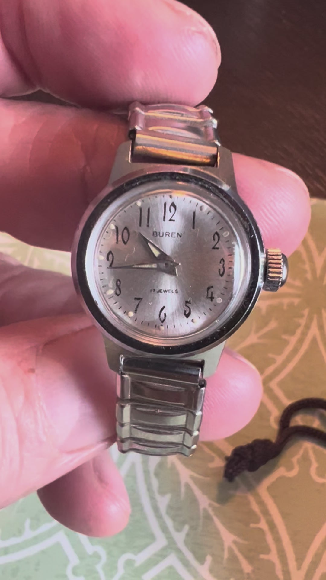 Ladies dainty 1962 Buren Swiss made mechanical watch