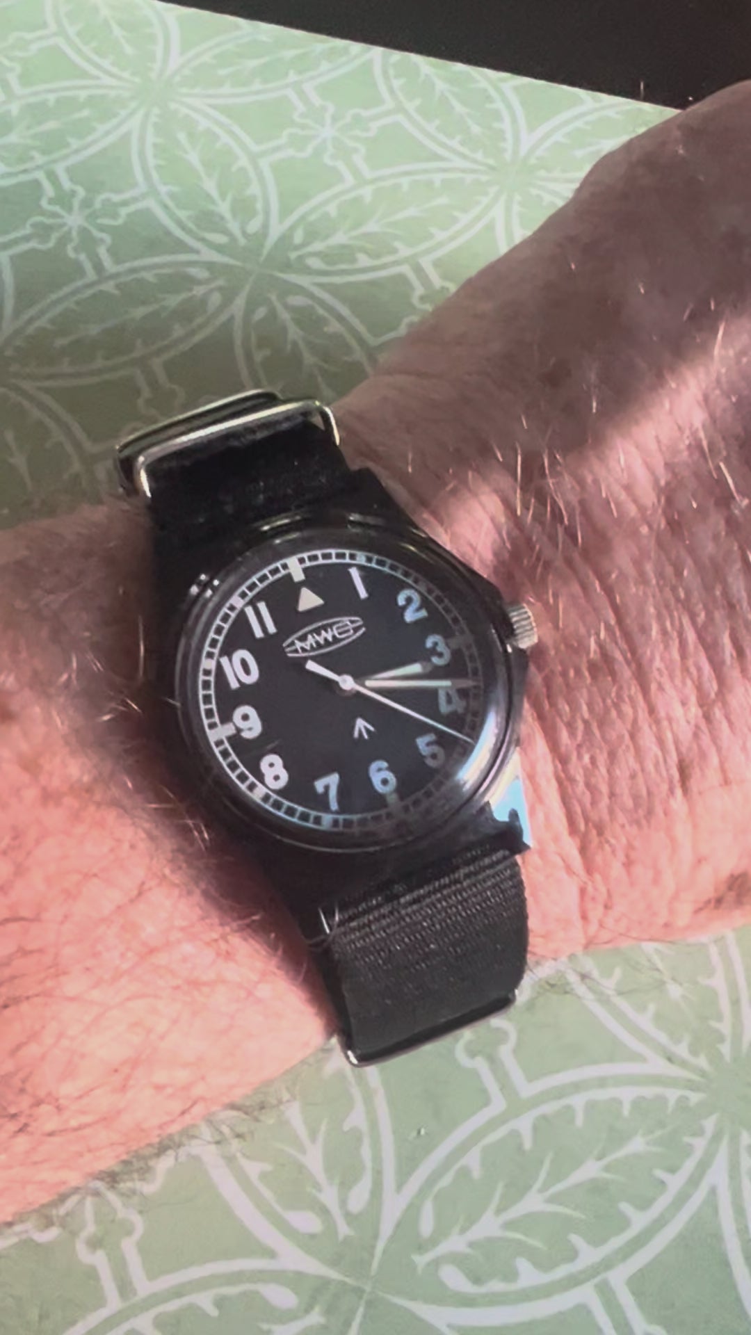 GG-W-113 MWC Military issue Wristwatch Stainless Steel Black Dial Silver Case Analog