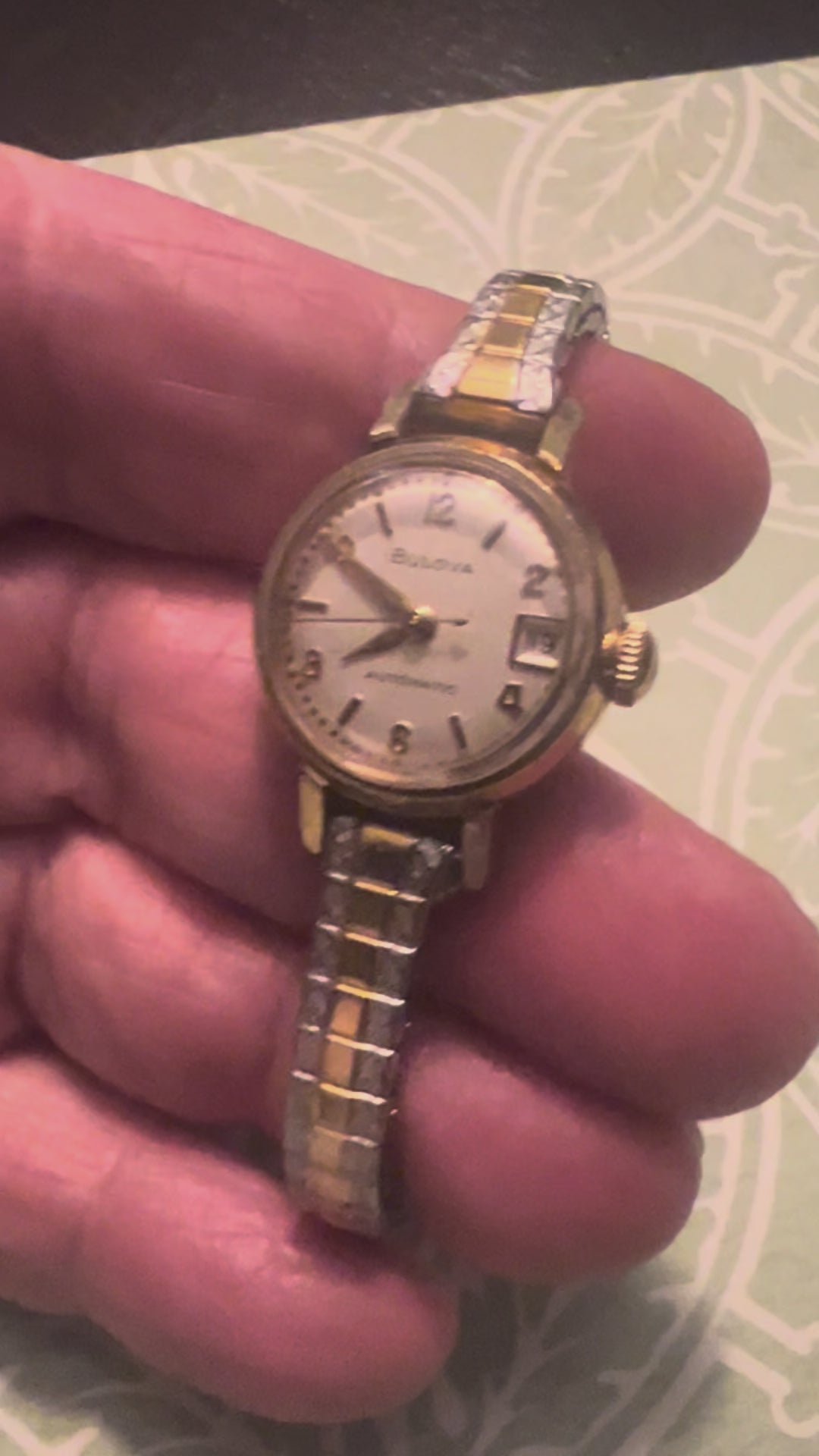 Bulova M9 Women's Auomatic Watch 7BEACD 17j. ETA 236 Date Numerals Swiss Runs