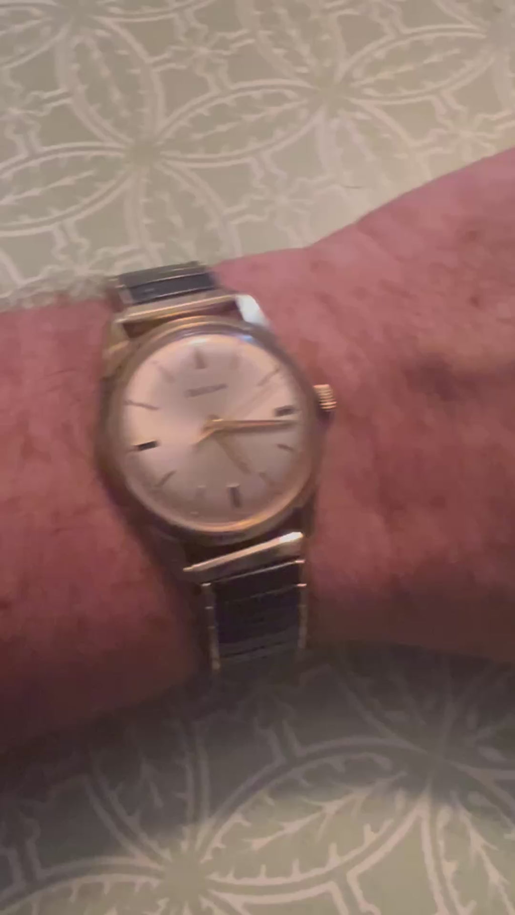 Vintage Bulova 10KT GF Bezel M8 Wristwatch Running Xlnt Condition.