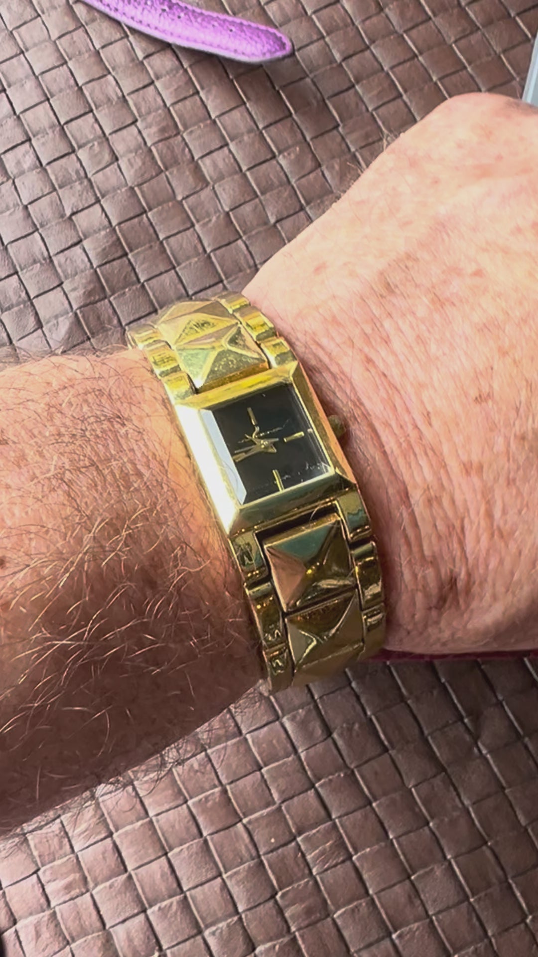 Men’s ViaNova vintage tank watch gold tone